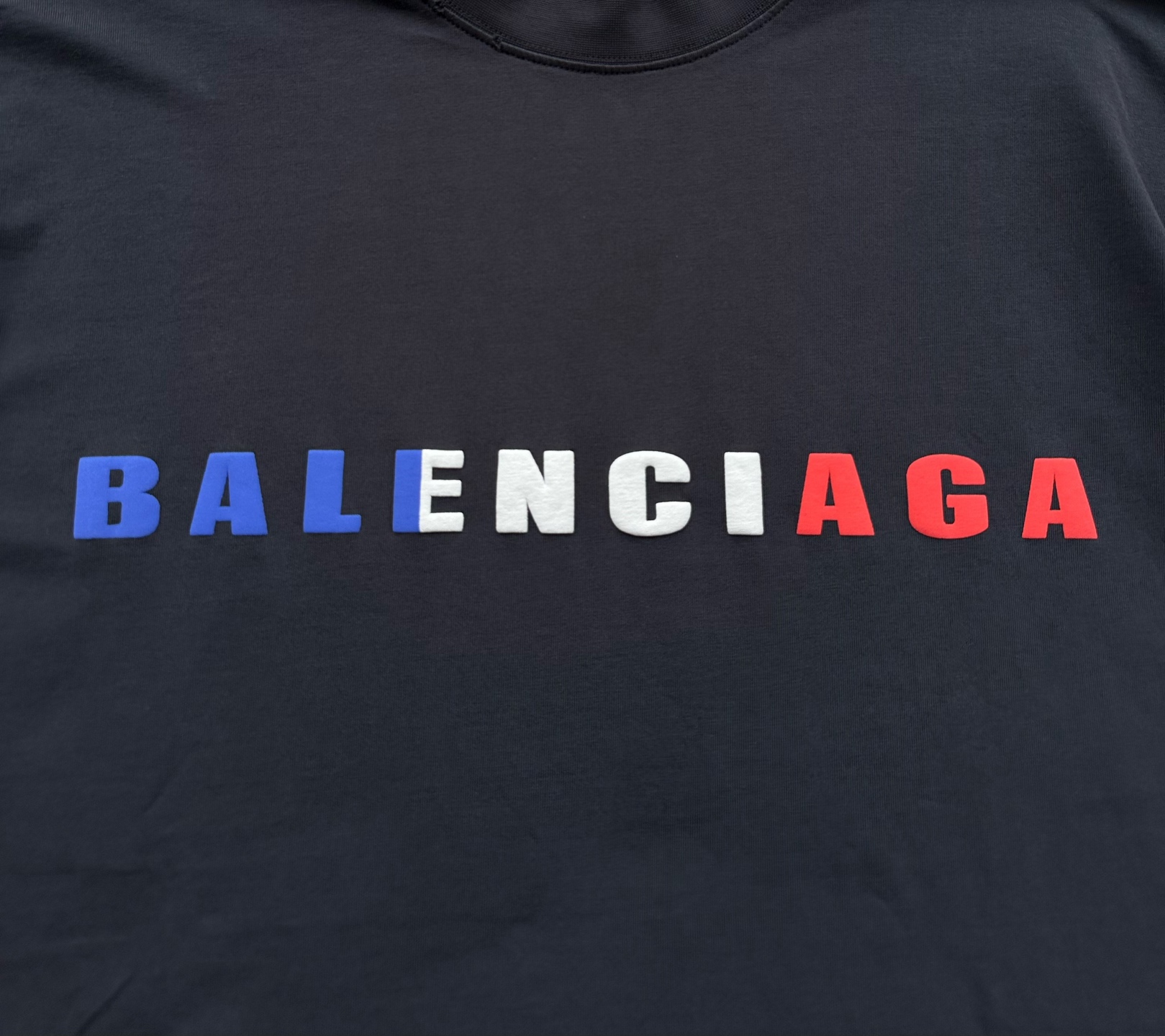 Balenciaga  T恤服装 6