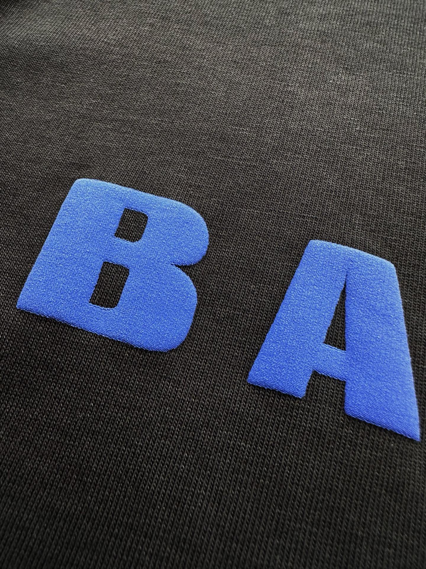 Balenciaga  T恤服装 3