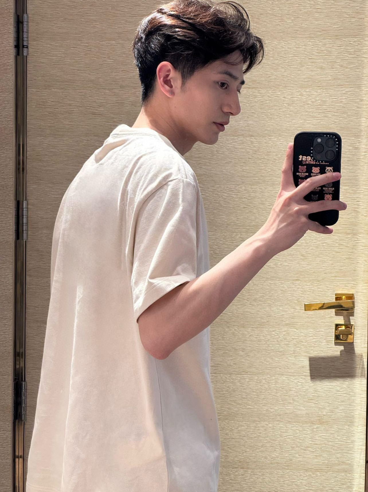 Louis Vuitton  短袖服装,包 4