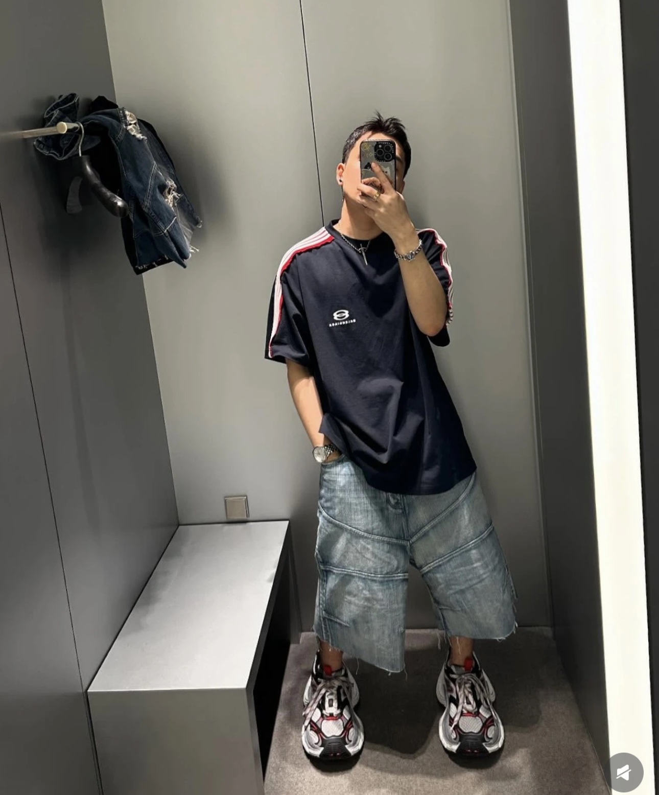 Balenciaga  短袖针织衫服装 4