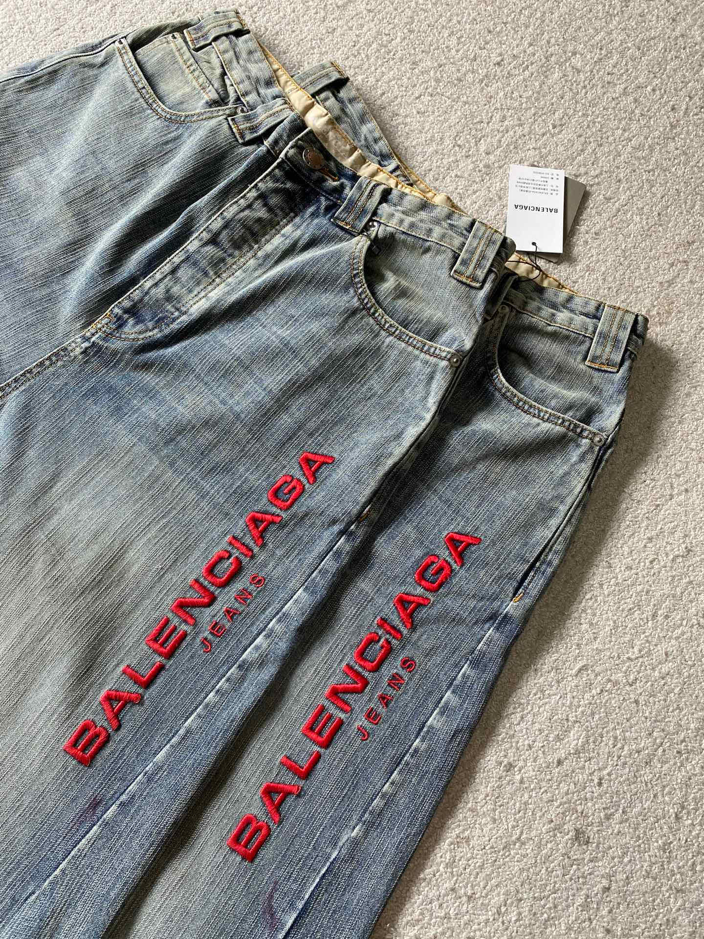 Balenciaga  牛仔长裤服装 4