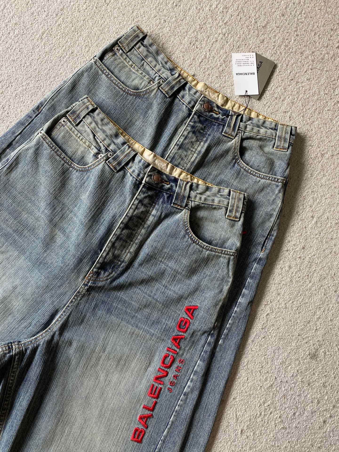 Balenciaga  牛仔长裤服装 3