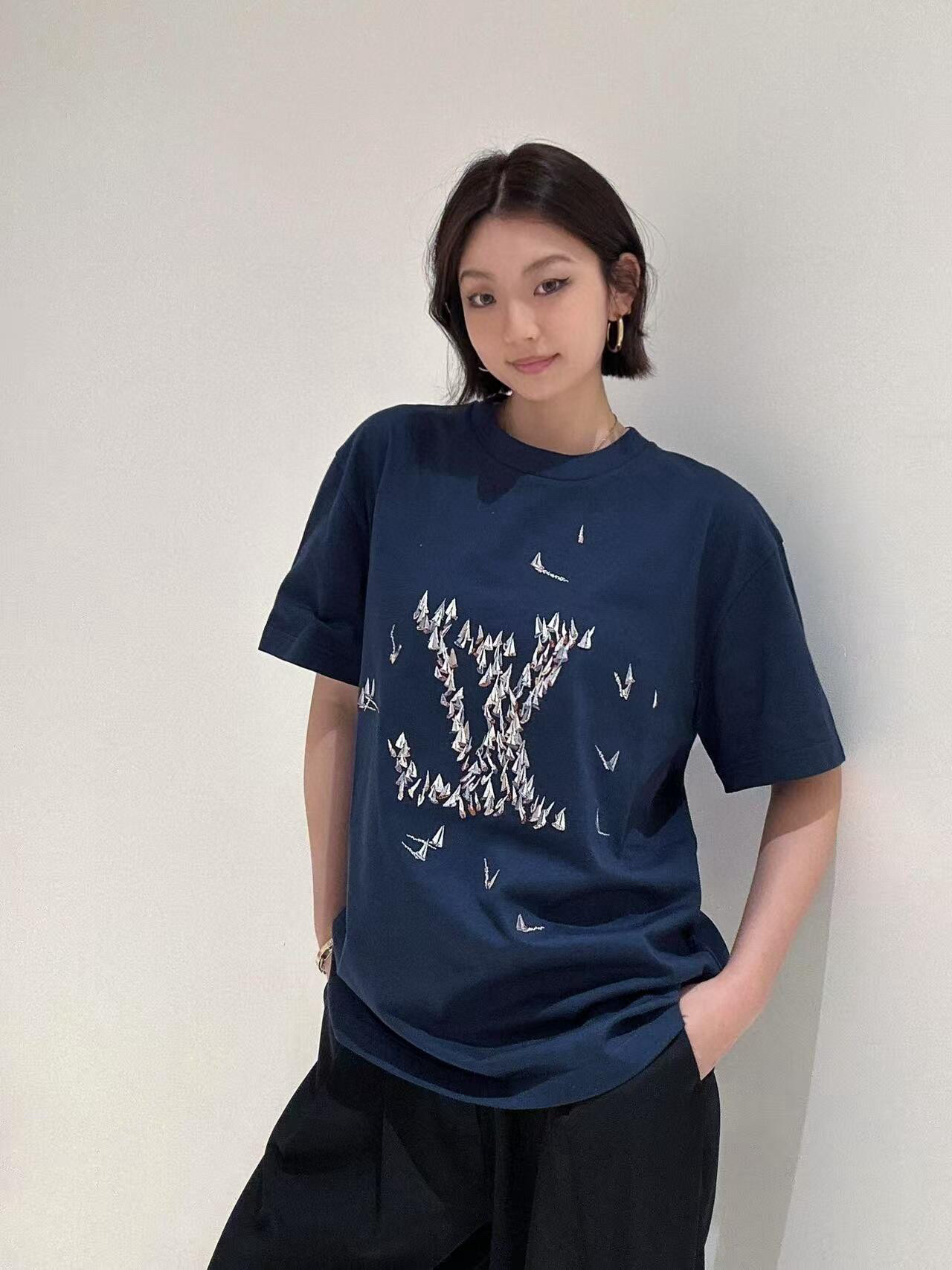 Louis Vuitton  短袖服装,包 7