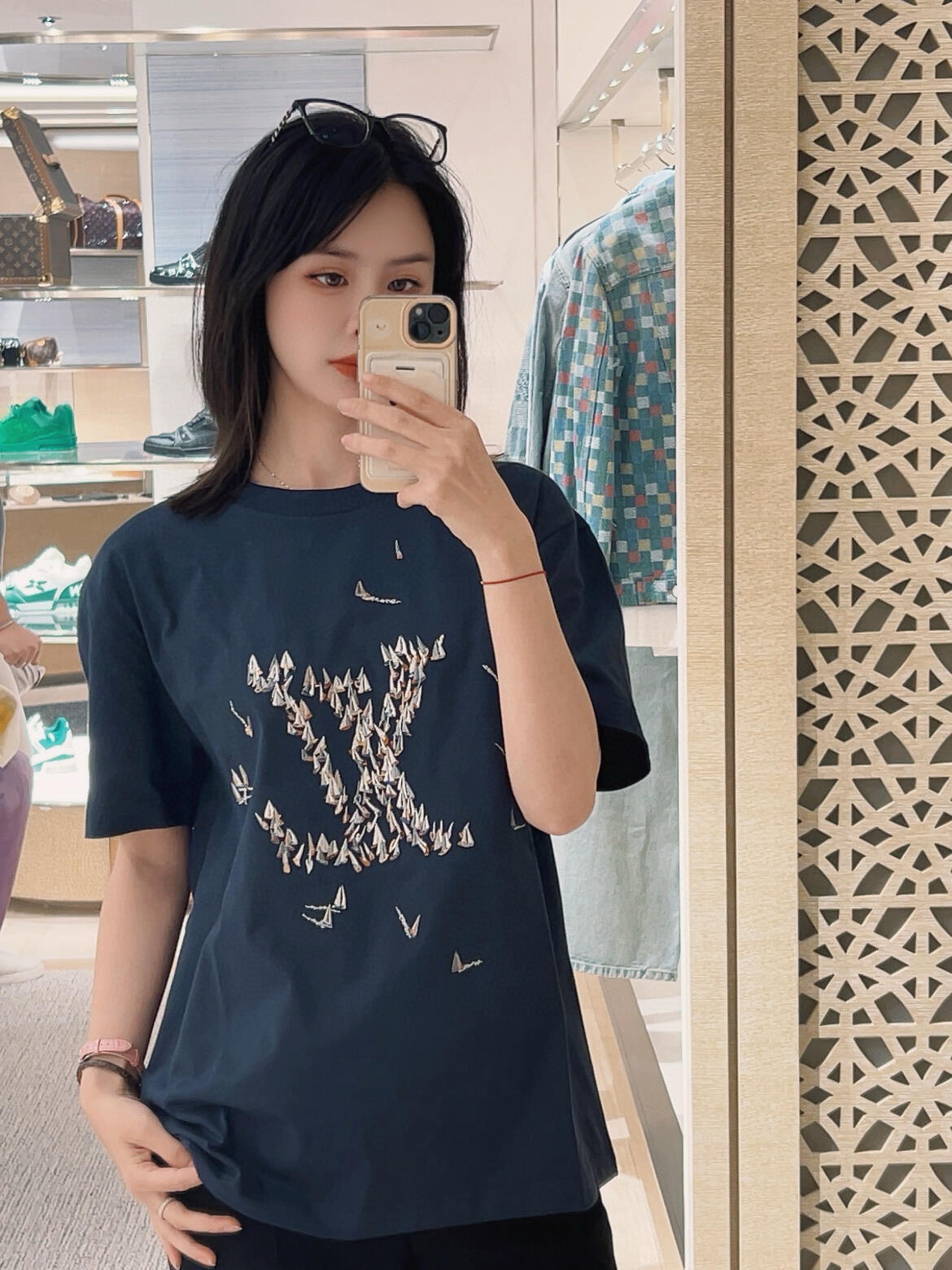 Louis Vuitton  短袖服装,包 8