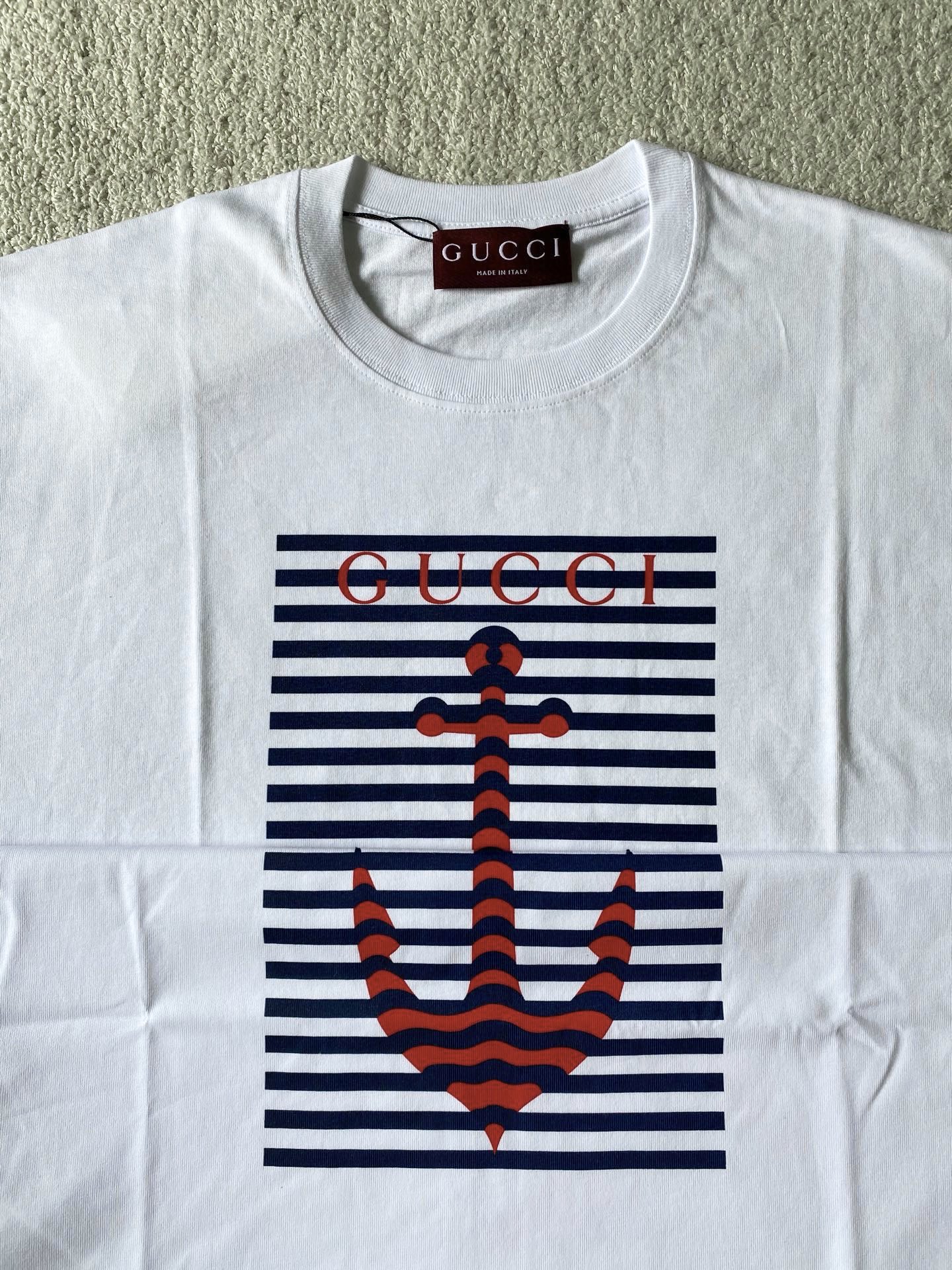 Gucci  短袖服装 3