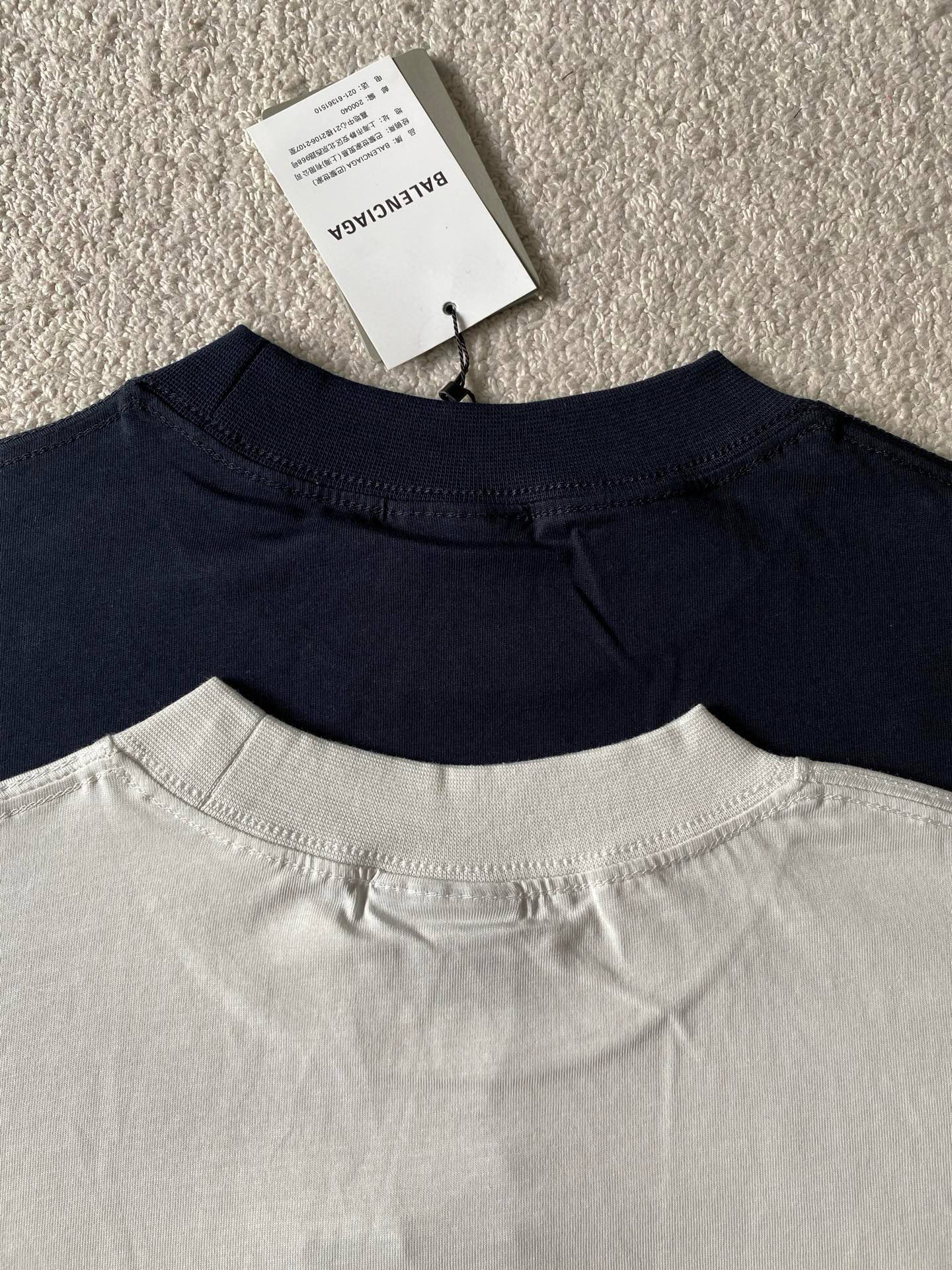 Balenciaga  短袖服装 8