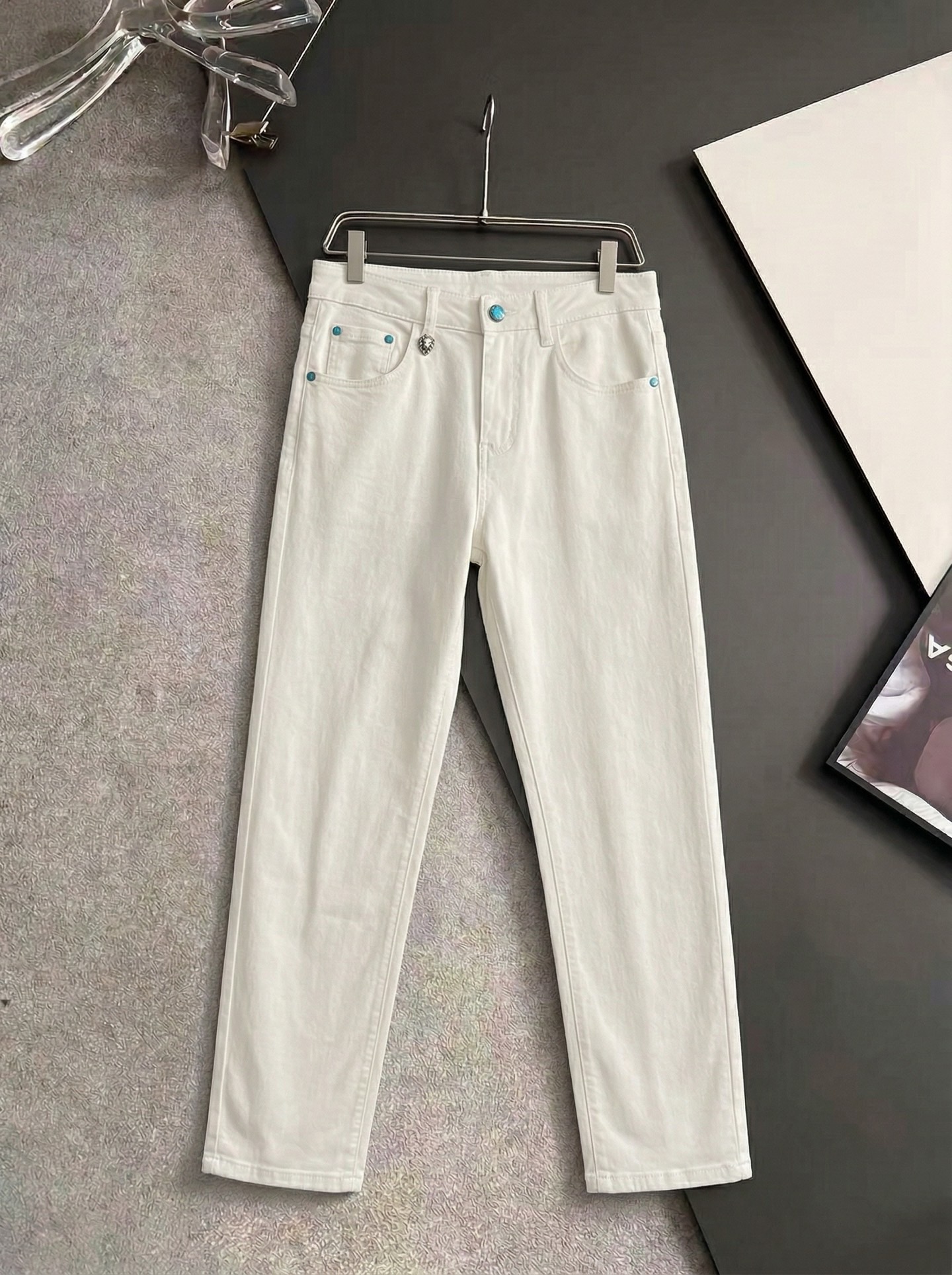 Alternative view of Louis Vuitton Jeans 11575