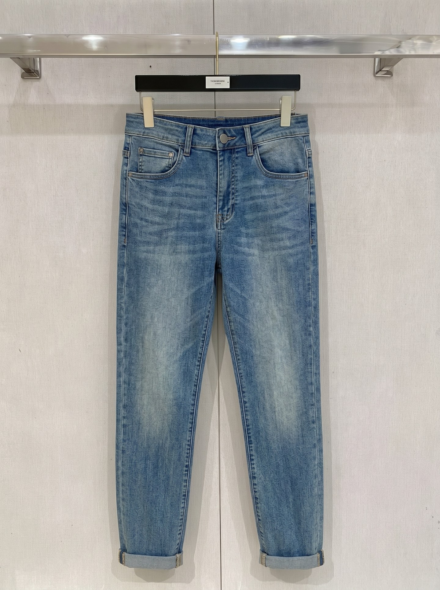 😊 2026春夏最新推出男士休闲牛仔裤新品！重工水洗牛仔裤！定制面料和一般牛仔布料比起来，更加柔软舒适！