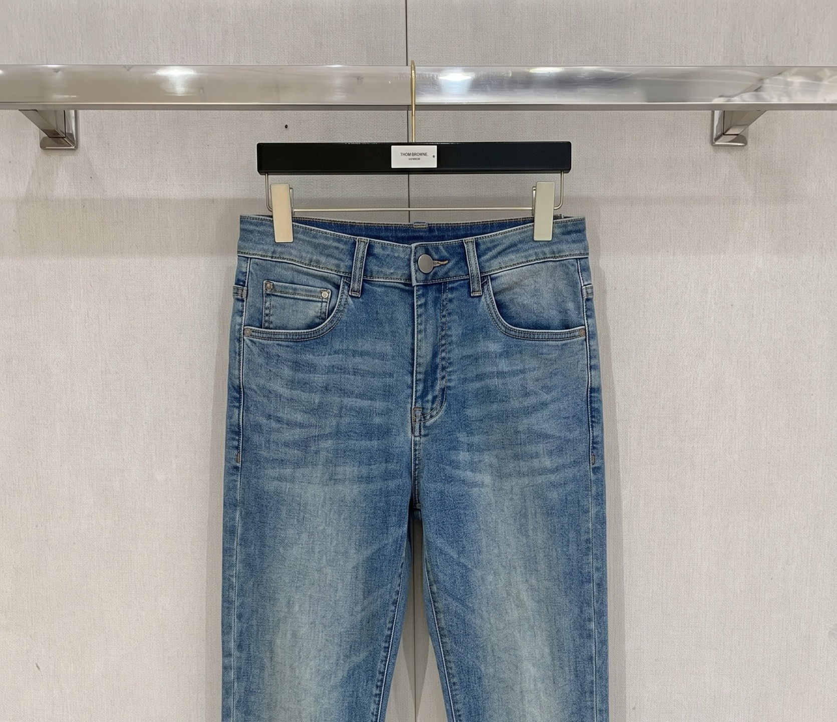 😊 2026春夏最新推出男士休闲牛仔裤新品！重工水洗牛仔裤！定制面料和一般牛仔布料比起来，更加柔软舒适！