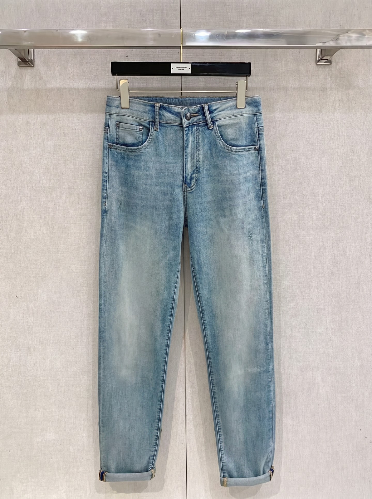 范思哲 2026春夏最新推出男士休闲牛仔裤新品！重工水洗牛仔裤！定制面料和一般牛仔布料比起来，更加柔软舒