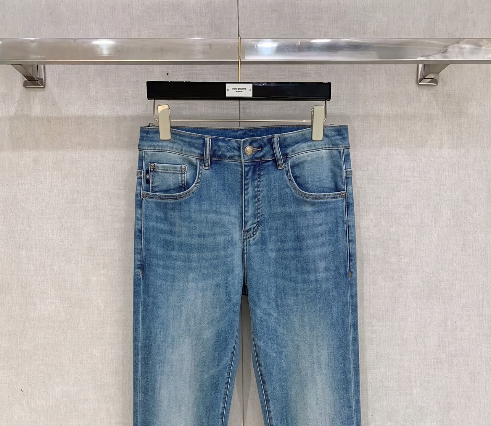 范思哲 2026春夏最新推出男士休闲牛仔裤新品！重工水洗牛仔裤！定制面料和一般牛仔布料比起来，更加柔软舒