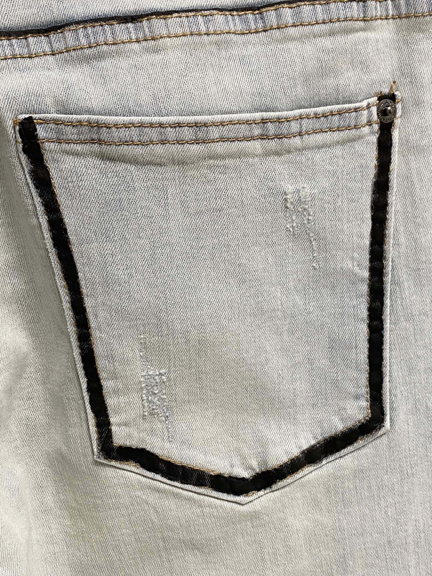 772785