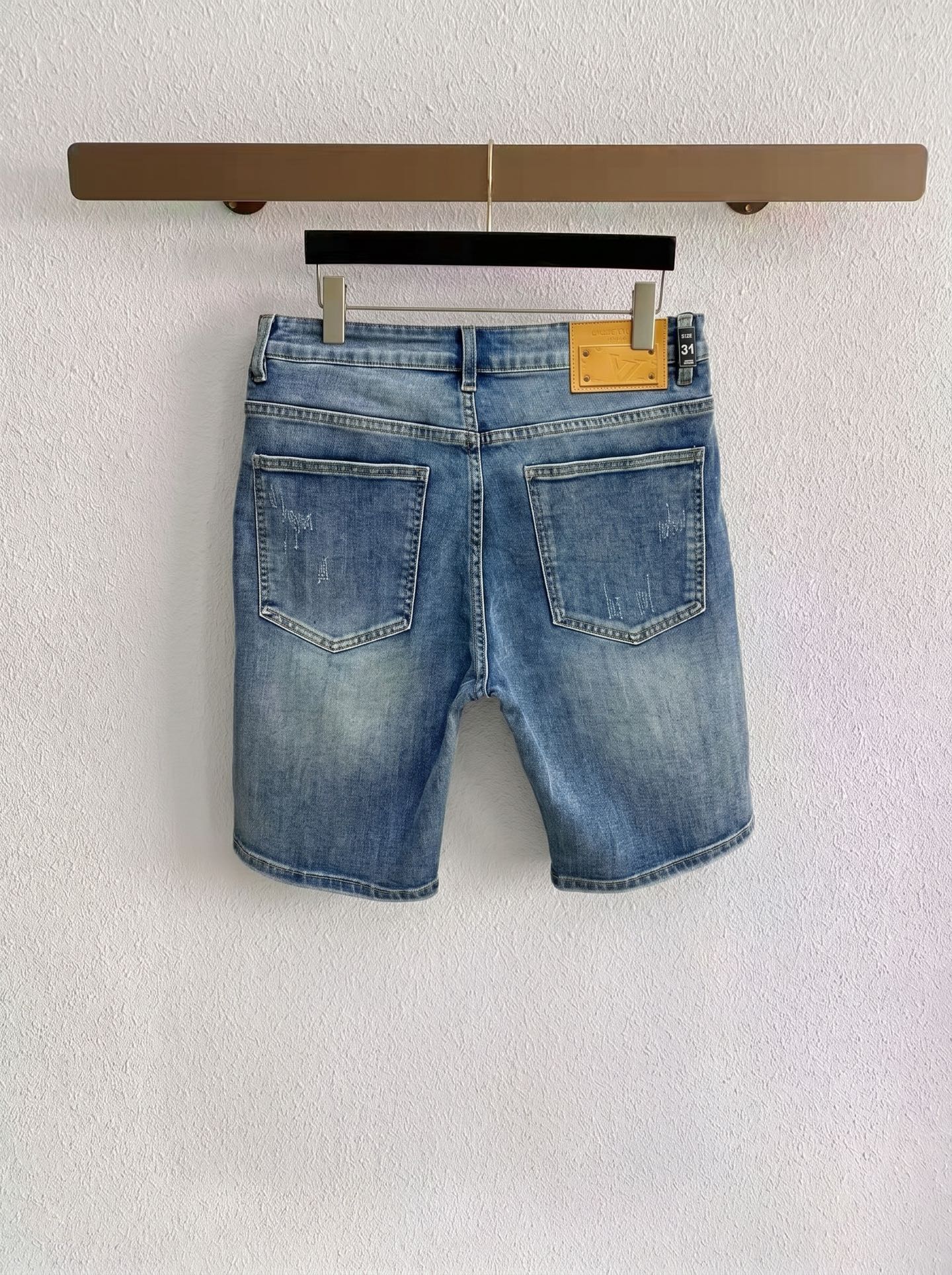 772799
