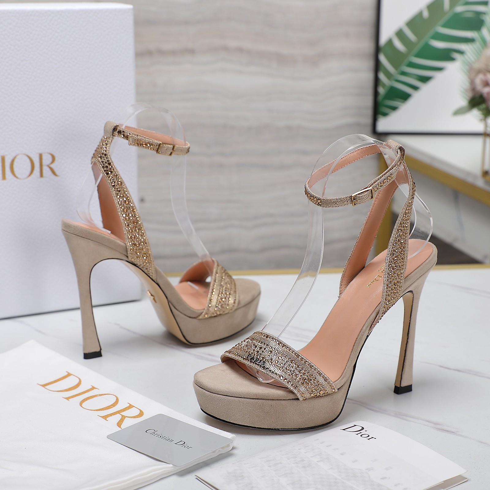 Dior Schuhe Pumps Mit Hohem Absatz Sandalen Rindsleder Schaffell Frühling/Sommer Kollektion