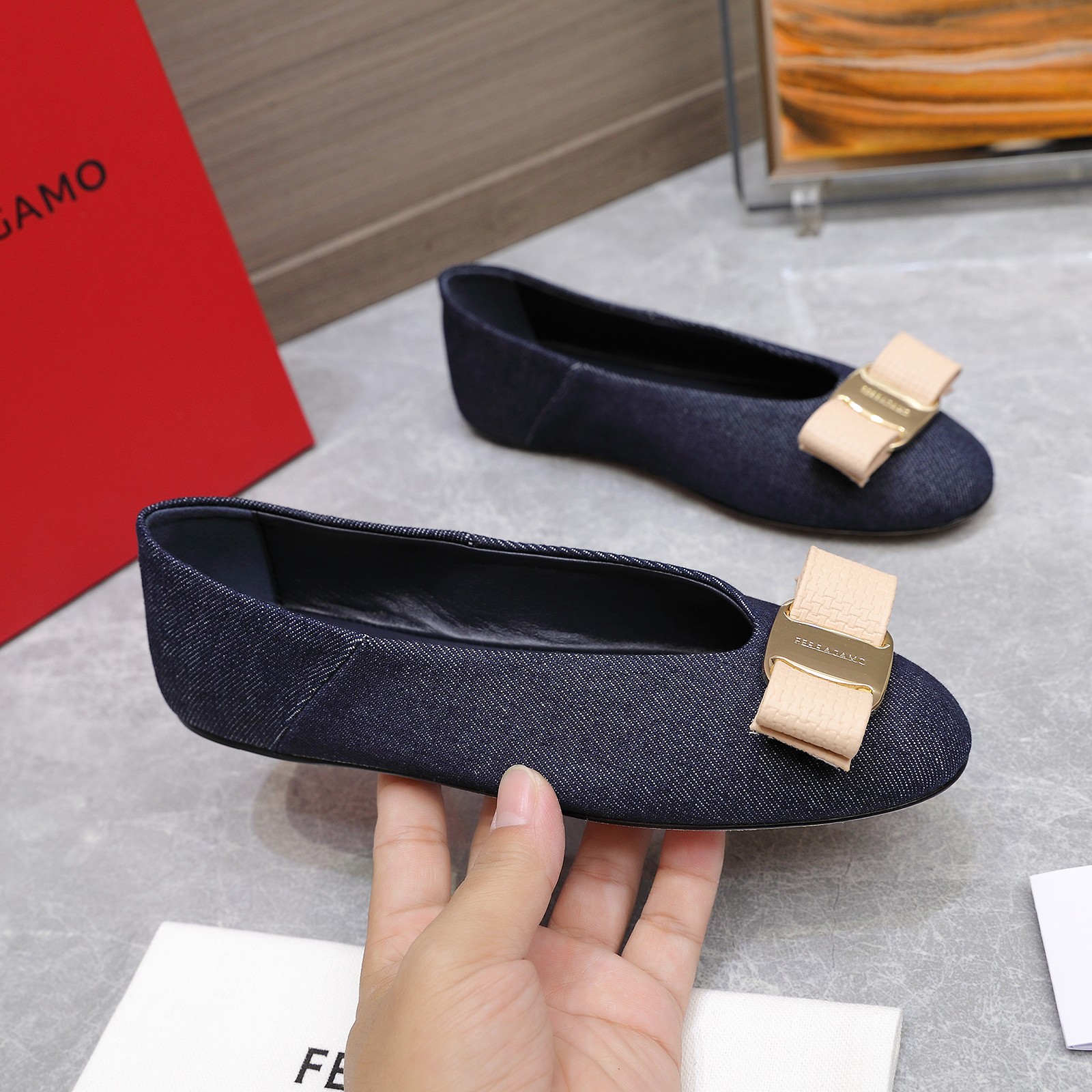 [Ferragamo Women