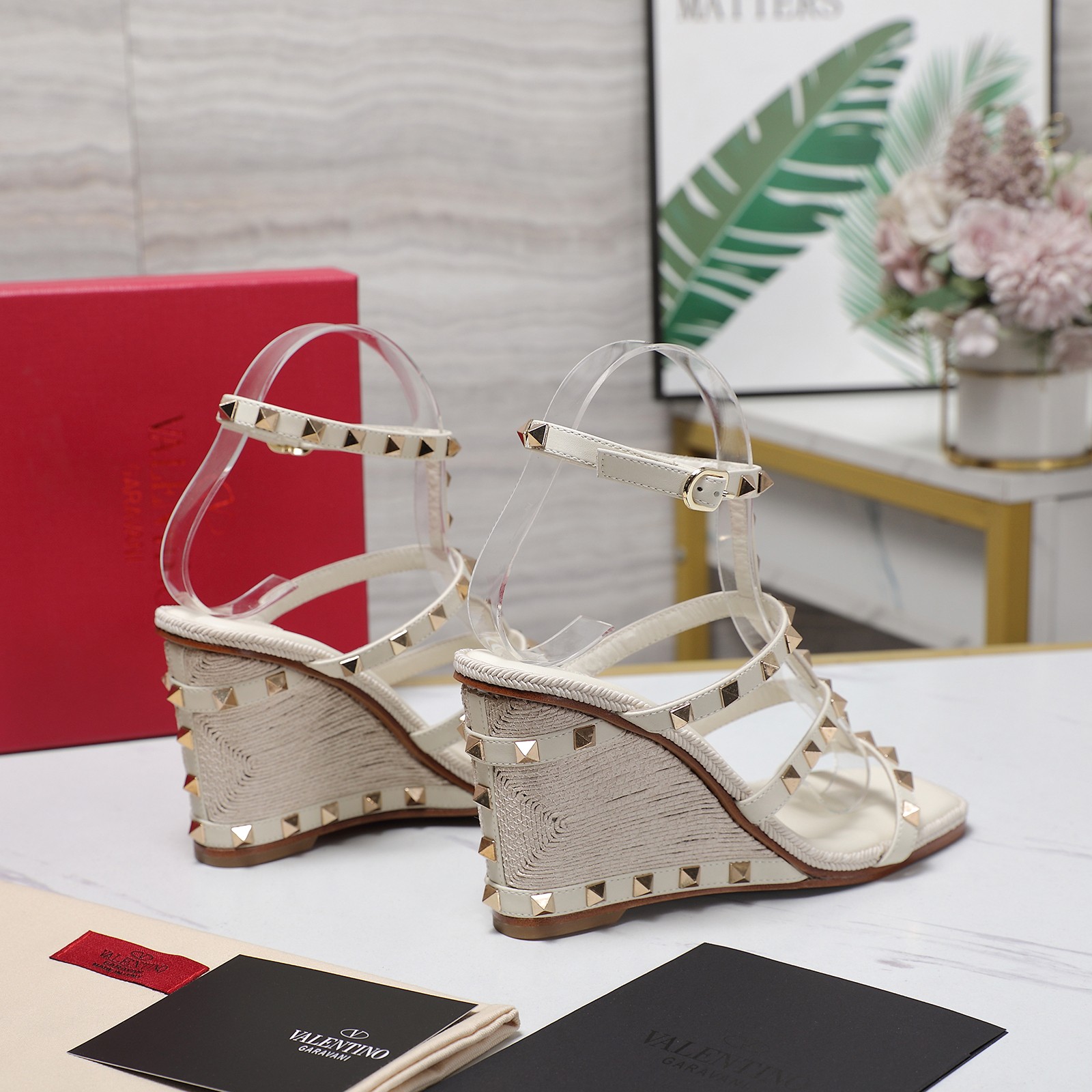Valentino Raffia Wedge Sandals with Studs - Luxurious & Stylish 4 a1740326065153 1833