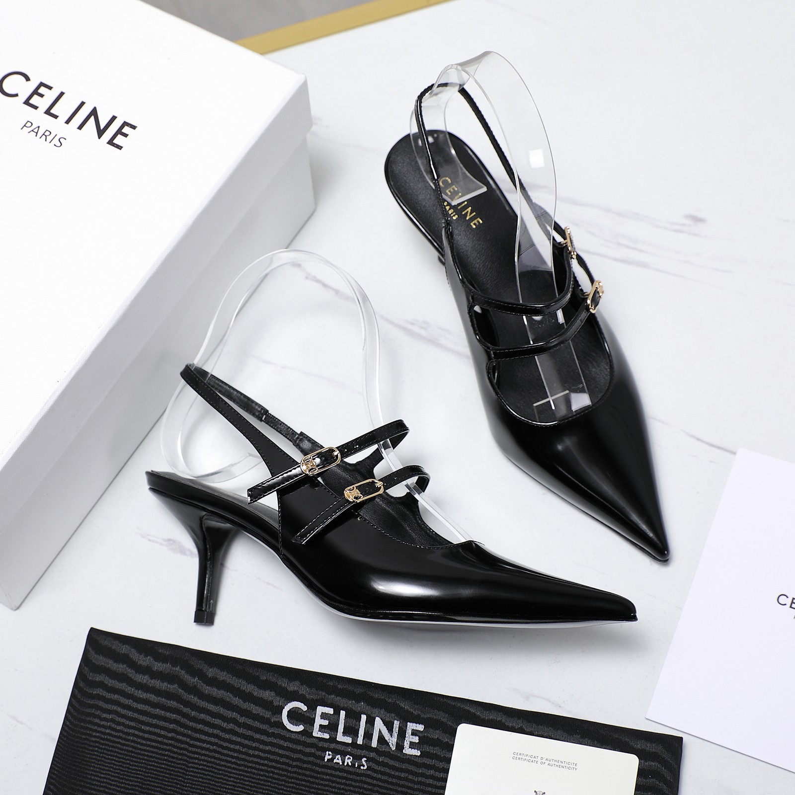 NO:165882,Exclusive highest version CELINE SELINE new Arc de Triomphe cat heel sandals rear empty sandals, bag-toe high heels sexy pointed toe shoes clean and neat, height-enhancing makes legs thin, whether worn alone or with wide-leg pants, high street and retro, let's make CELINE girls, imported upper beaded beaded cowhide/thread cloth/snake pattern leather inner lining, original leather outsole, heel height 6.5CM Size#35-41 (41 42 custom made without return) Price cloth leather surface, sandals, celine, celine, sandals, high heels, cowhide, sheepskin, Leather soles19860909独家最高版本 CELINE思琳赛琳新款凯旋门猫跟凉鞋后空凉鞋 包头高跟鞋性感气质尖头单鞋干净利落 增高显腿细,无论是单穿还是搭配阔腿裤,高街又复古 一起来做CELINE女孩 鞋面进口开边珠牛皮/螺纹布面/蛇纹皮 内里羊皮内里 大底原版真皮大底 跟高6.5CM Size#35-41（41 42订做不退换） 价格布面 皮面,凉鞋,celine,celine,sandals,high heels,cowhide,sheepskin,Leather soles,Women's Shoes