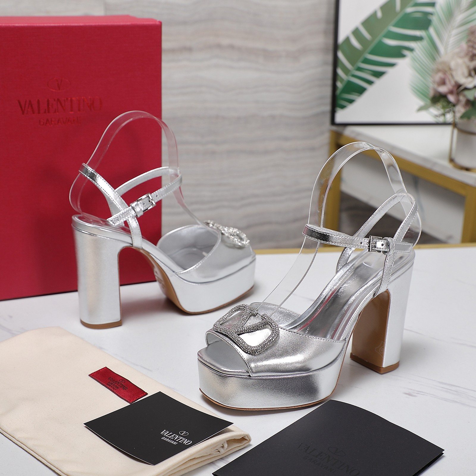 Valentino Metallic Platform Sandals with Crystal Embellished Logo 2025 3 a1741792442444 3233