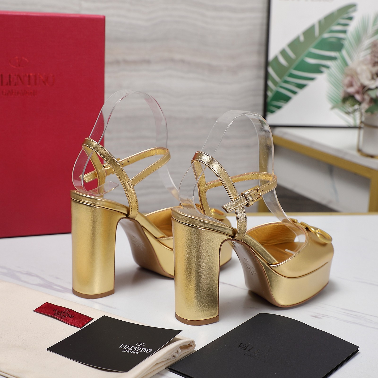 Valentino Metallic Platform Sandals with Block Heel and Logo - Gold 4 a1741792912558 4755