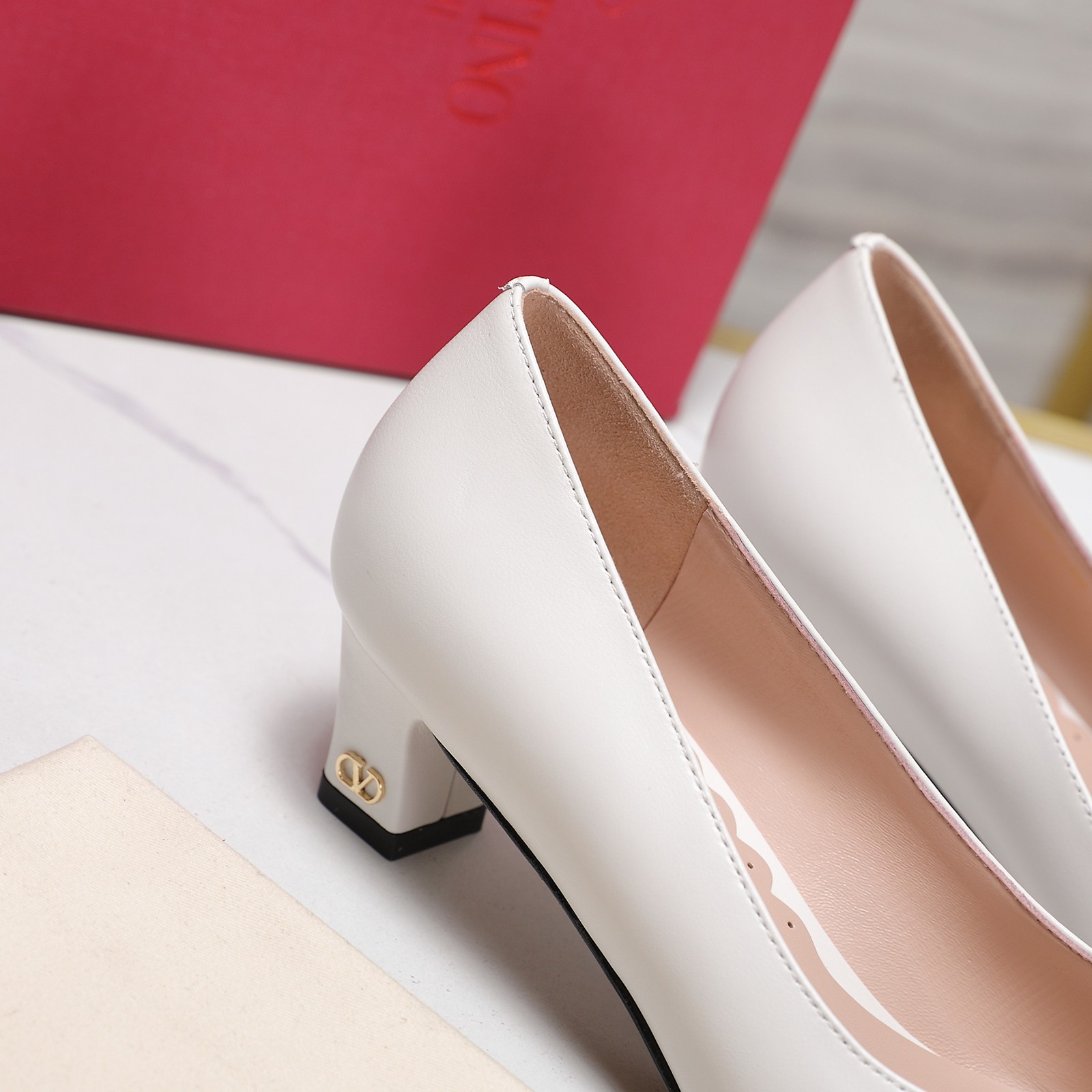 Valentino Women's Pumps with Crystal Embellishments - Elegant Mid-Heel Shoes 6 a1741958286327 4783