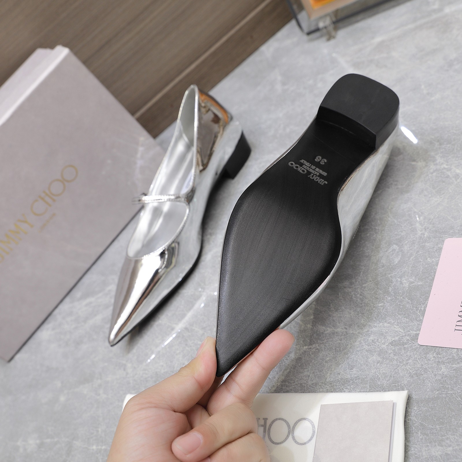 “Jimmy Choo 2025 Spring Summer: Top Quality Pointy Shoes, Italian Sheepskin, $750” - 图片 5