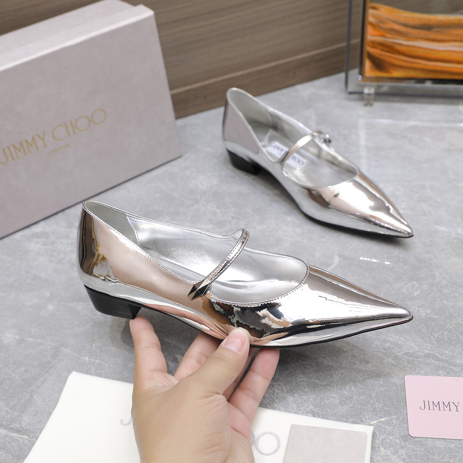 “Jimmy Choo 2025 Spring Summer: Top Quality Pointy Shoes, Italian Sheepskin, $750” - 图片 9