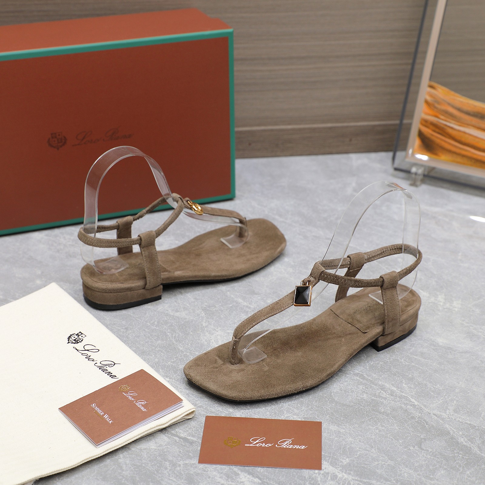 Loro Piana Mindil T-Strap Leather Sandals - Luxurious & Comfortable 5 a1742302581183 3241