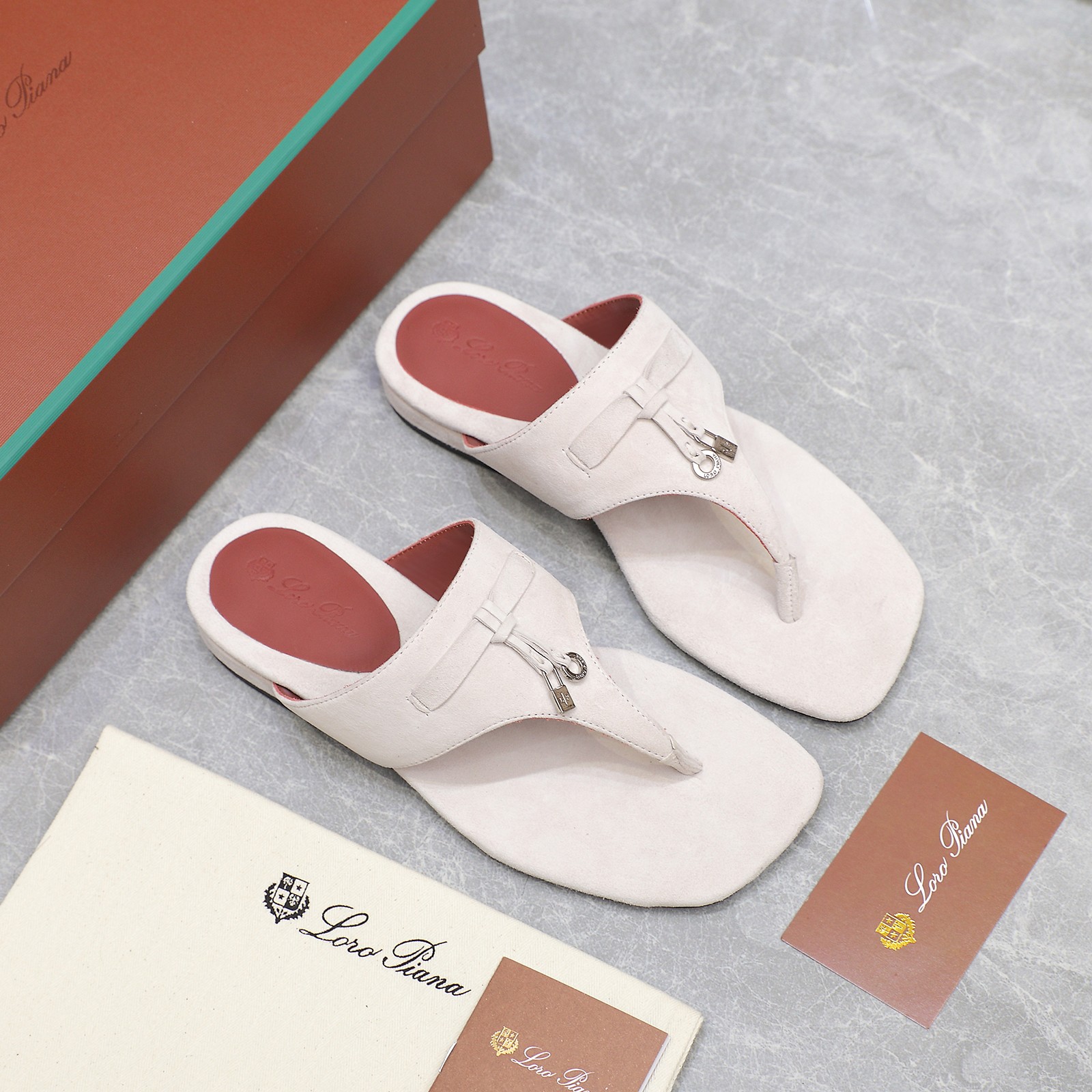 Loro Piana Mindil Leather T-Strap Thong Sandals - Summer Essential 3 a1742304058102 4381