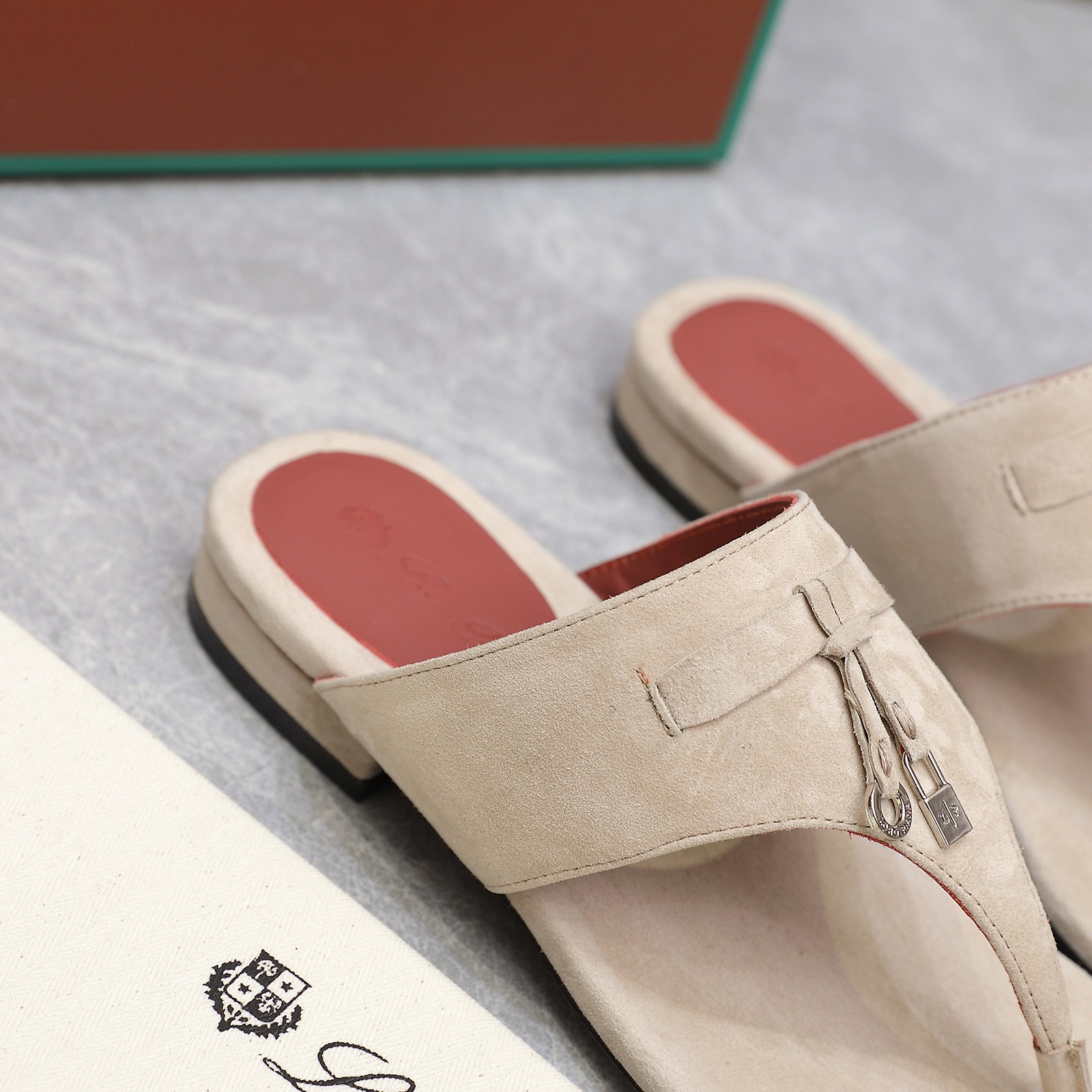 Loro Piana Mindil Leather T-Strap Sandals - Summer Essential 8 a1742304111098 8210