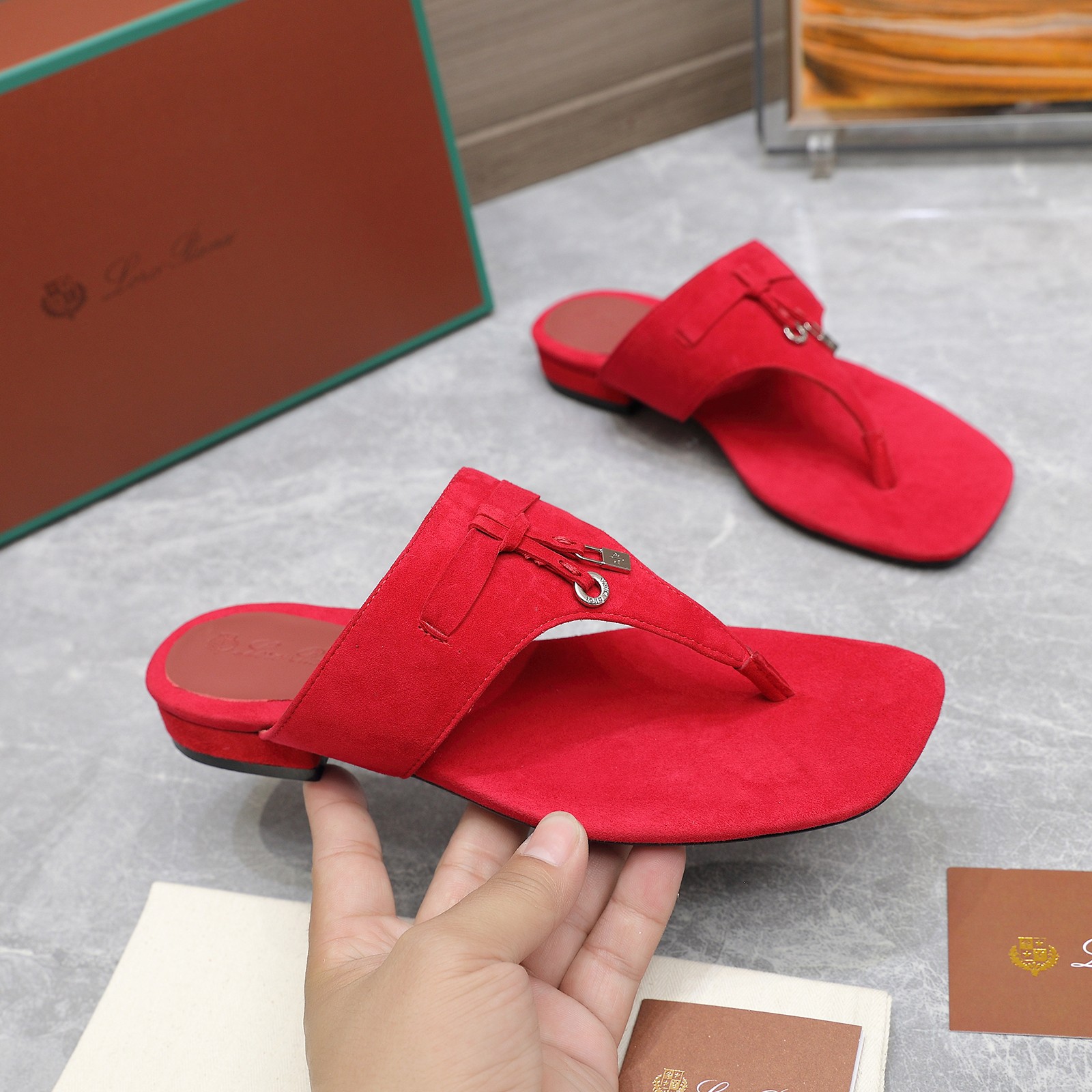 Loro Piana Mindil T-Strap Sandals - Premium Leather Thong Sandals for Women