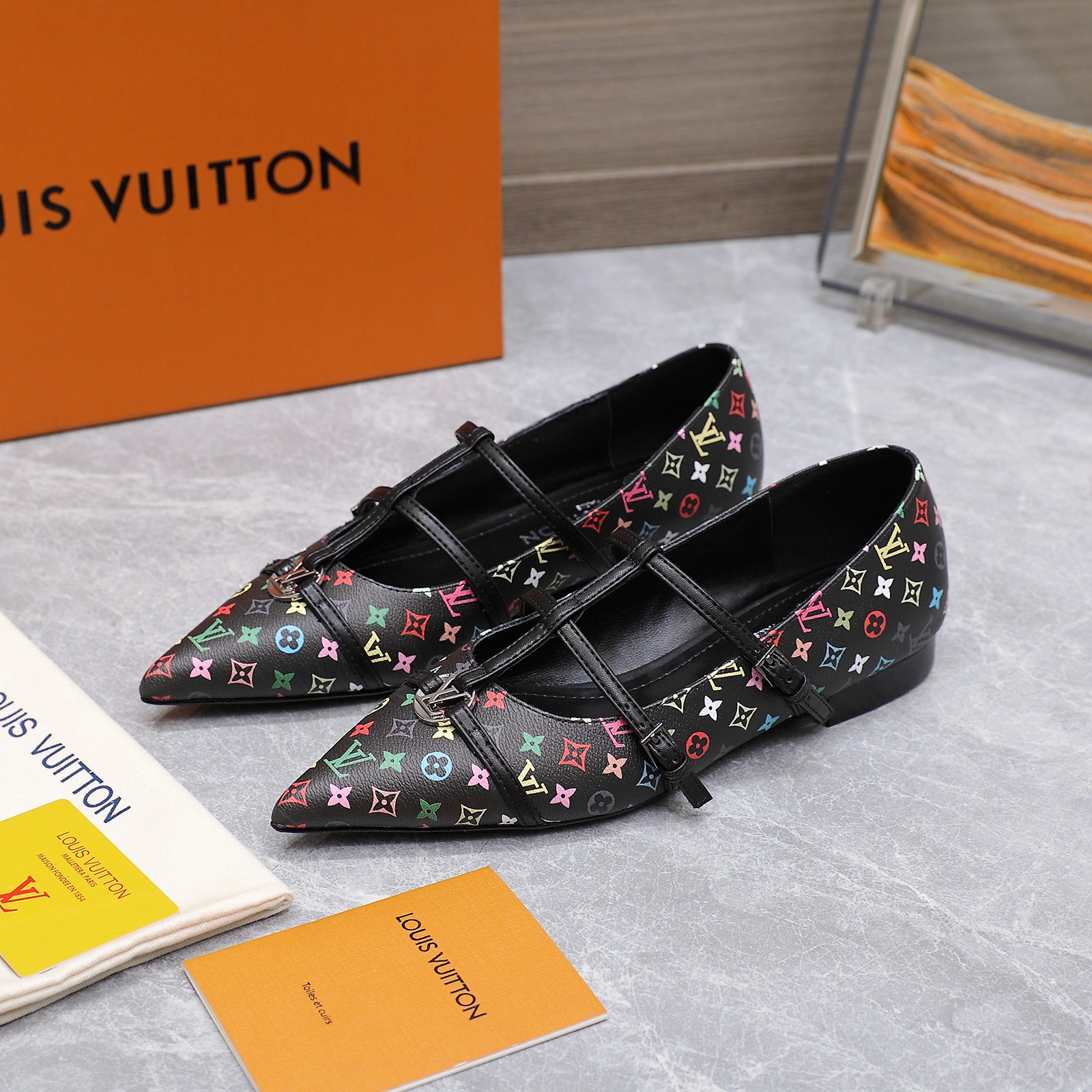 NO:260521,LV | Louis Vuitton 25 2025 New early spring model Top version The counter focuses on the latest model 6AM flat-soled pointed ballet shoes series hard goods on new purchase level!  Full of high-end feeling!  A popular model from domestic and foreign bloggers, retro and fashionable, beautiful!  Official website main model★ ━━━━━━ t ━━━━━━━━━━━━━━━━━━━━━━━━━━━━━━━━━━━━━━━━━━━━━━━─────────────────────────────────────────────────────────────────────────────────────────────────────────────────�19860909LV | 路易威登 25 2025 早春新款 顶级版本 专柜主打最新款 6AM平底尖头芭蕾鞋系列硬货上新 代购级别！高级感十足！国内外博主刷爆的一款,复古又时髦上脚美炸了！官网主推款★ ━━━━━ t ━━━━━ 鞋面原版特定牛漆皮 内里进口羊皮里 大底原版意大利真皮大底 跟高1.2cm 鞋码35-42【40.41.42定做】,单鞋,louis vuitton,louis vuitton,sheepskin,Leather soles,Women's Shoes