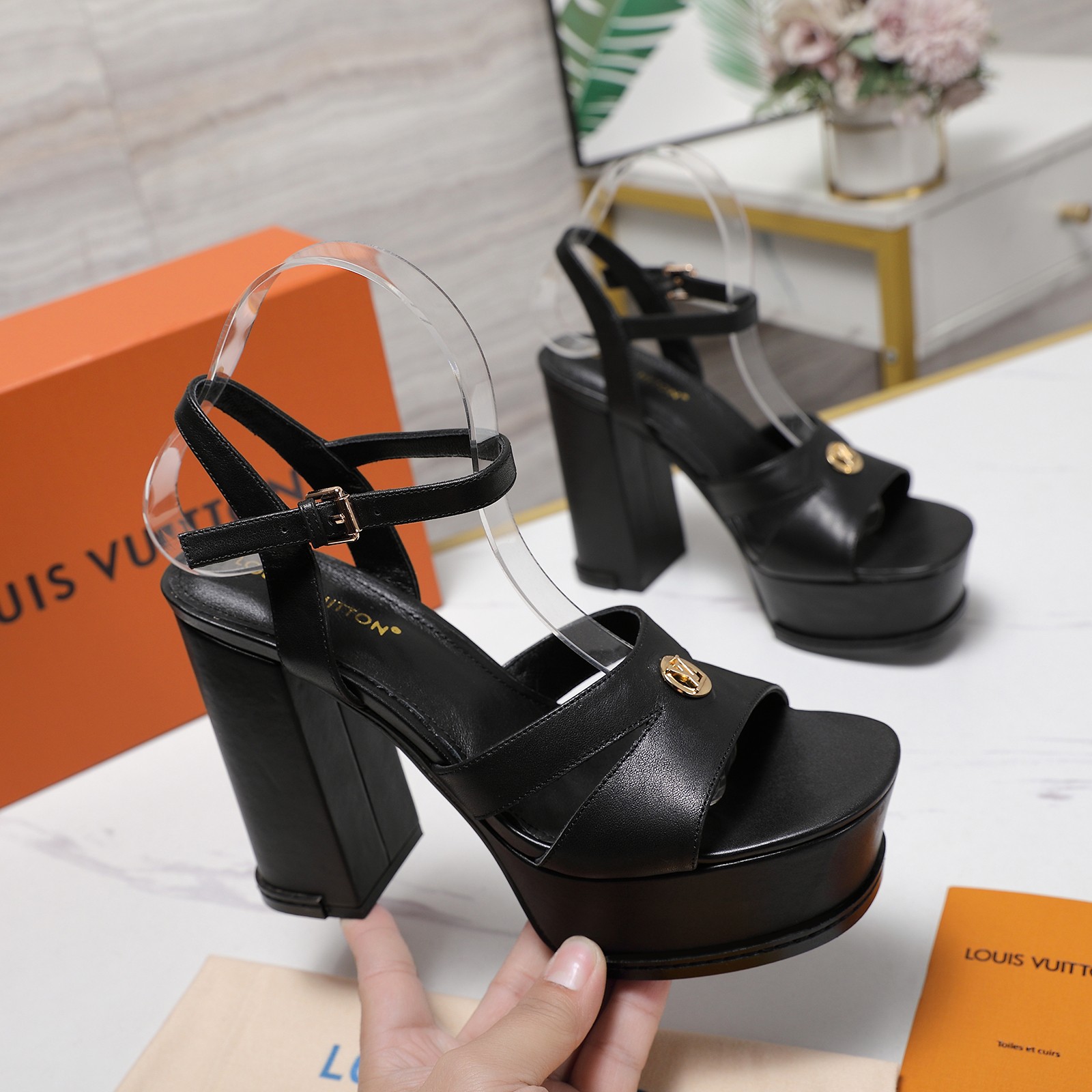 Louis Vuitton Women's Platform Heeled Sandals, Black Leather, Block Heel 1 Louis Vuitton Women's Platform Heeled Sandals, Black Leather, Block Heel