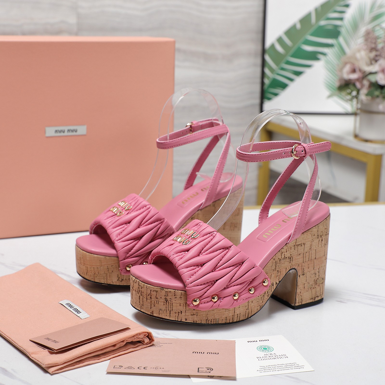 Miu Miu Pink Platform Heeled Sandals Ankle Strap Leather High Heel 4 a1744708091727 8338