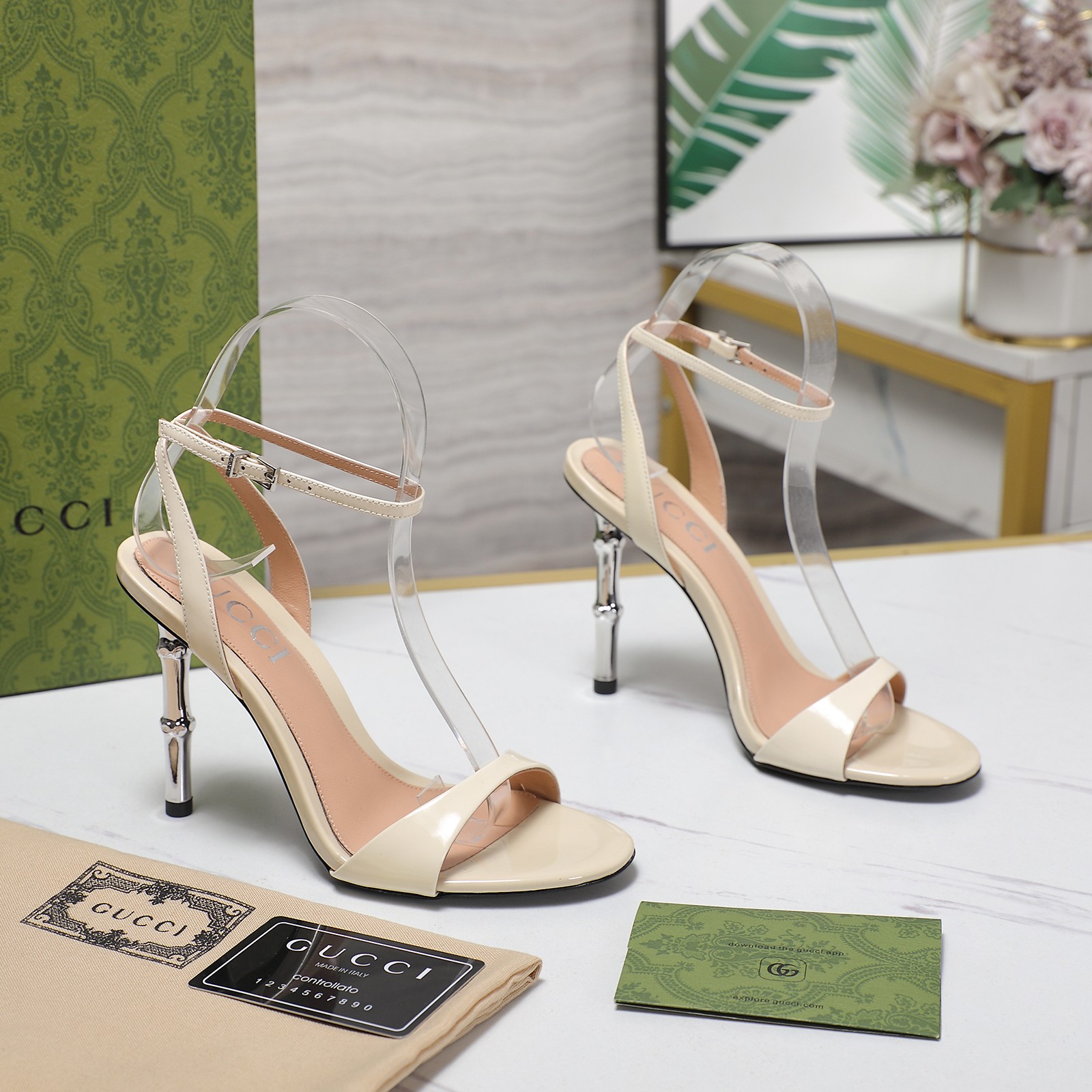 Gucci Women's Bamboo Heel Ankle Strap Sandals Patent Leather Beige 9 a1744708767214 7336