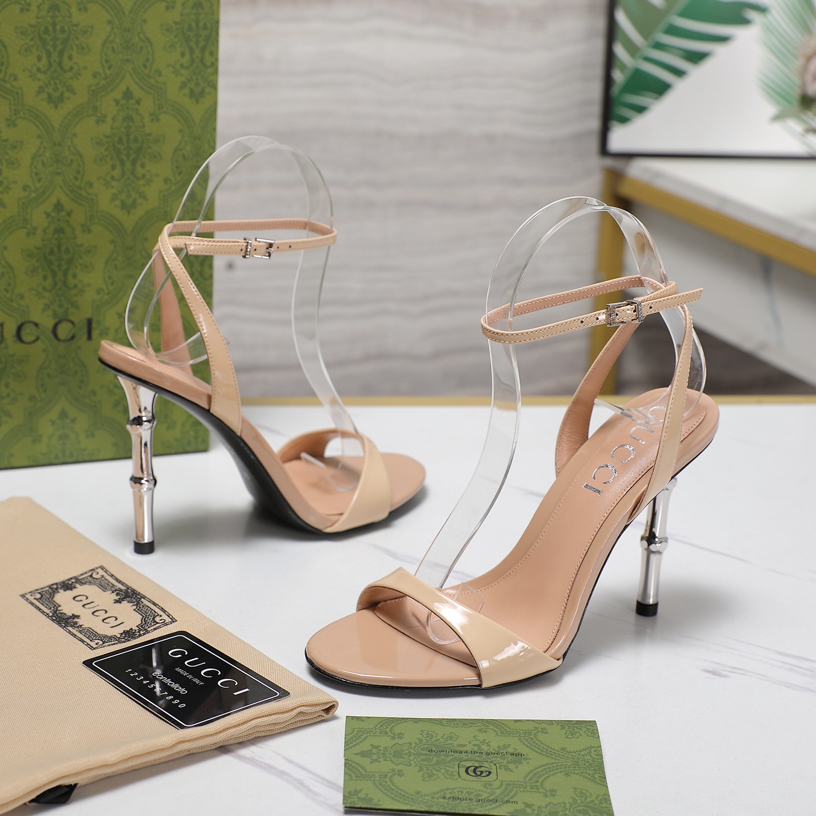 Gucci Women's Bamboo Heel Sandals Patent Leather Beige 6 a1744709062026 0830