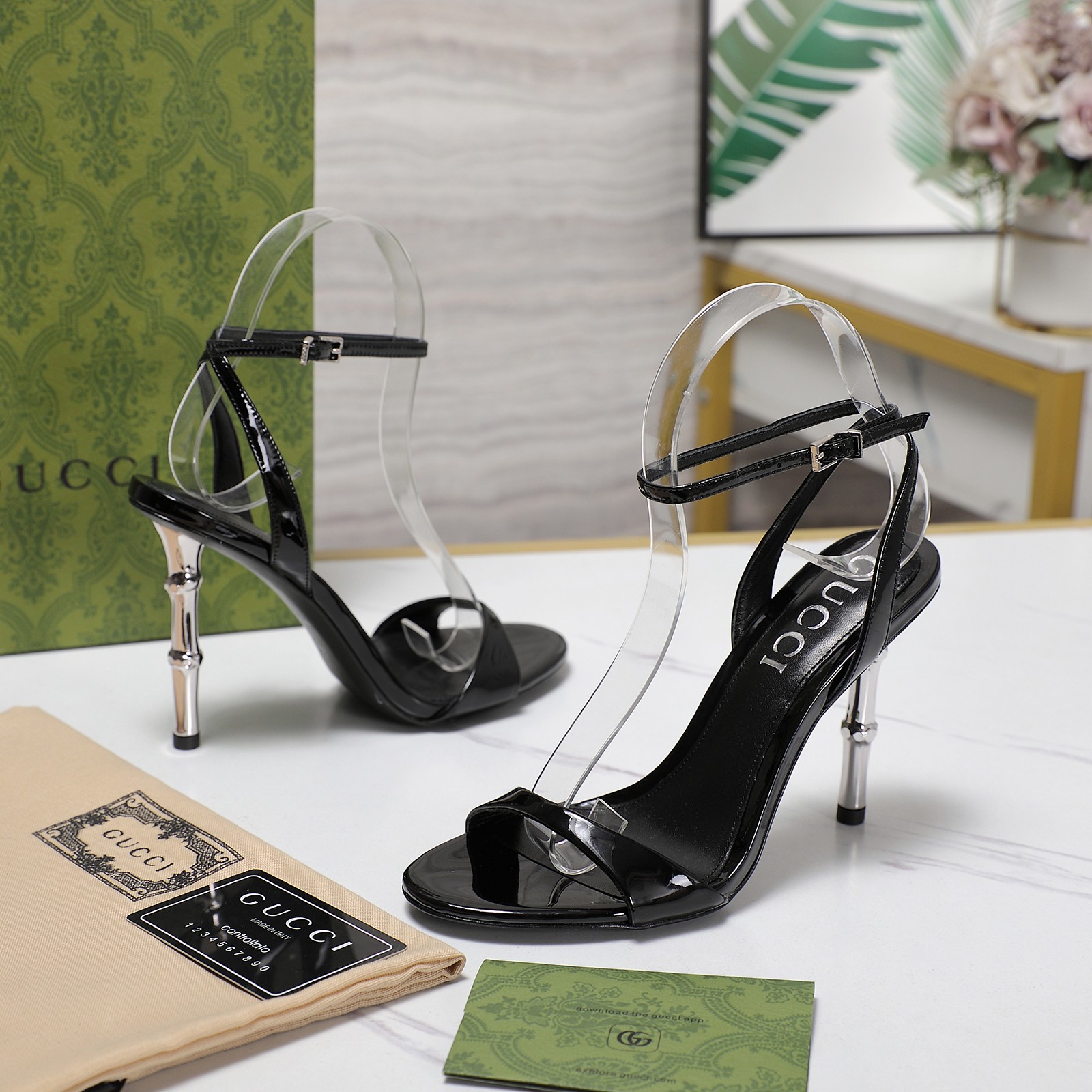 Gucci Women's Black Patent Leather Bamboo Heel Ankle Strap Sandals 10 a1744709128944 3870