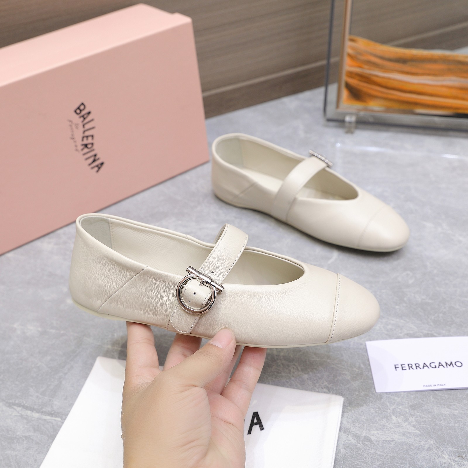 Ferragamo Women's Iconic Buckle Leather Ballet Flats Dress Shoes 2 a1744783715537 8234
