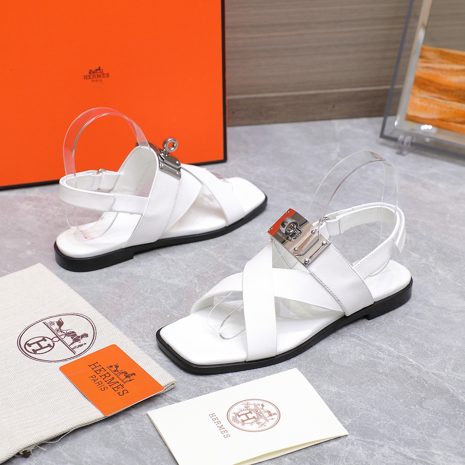 Hermès White Leather Kelly Buckle Sandals Elegant Summer Footwear 6 a1745132397485 0220