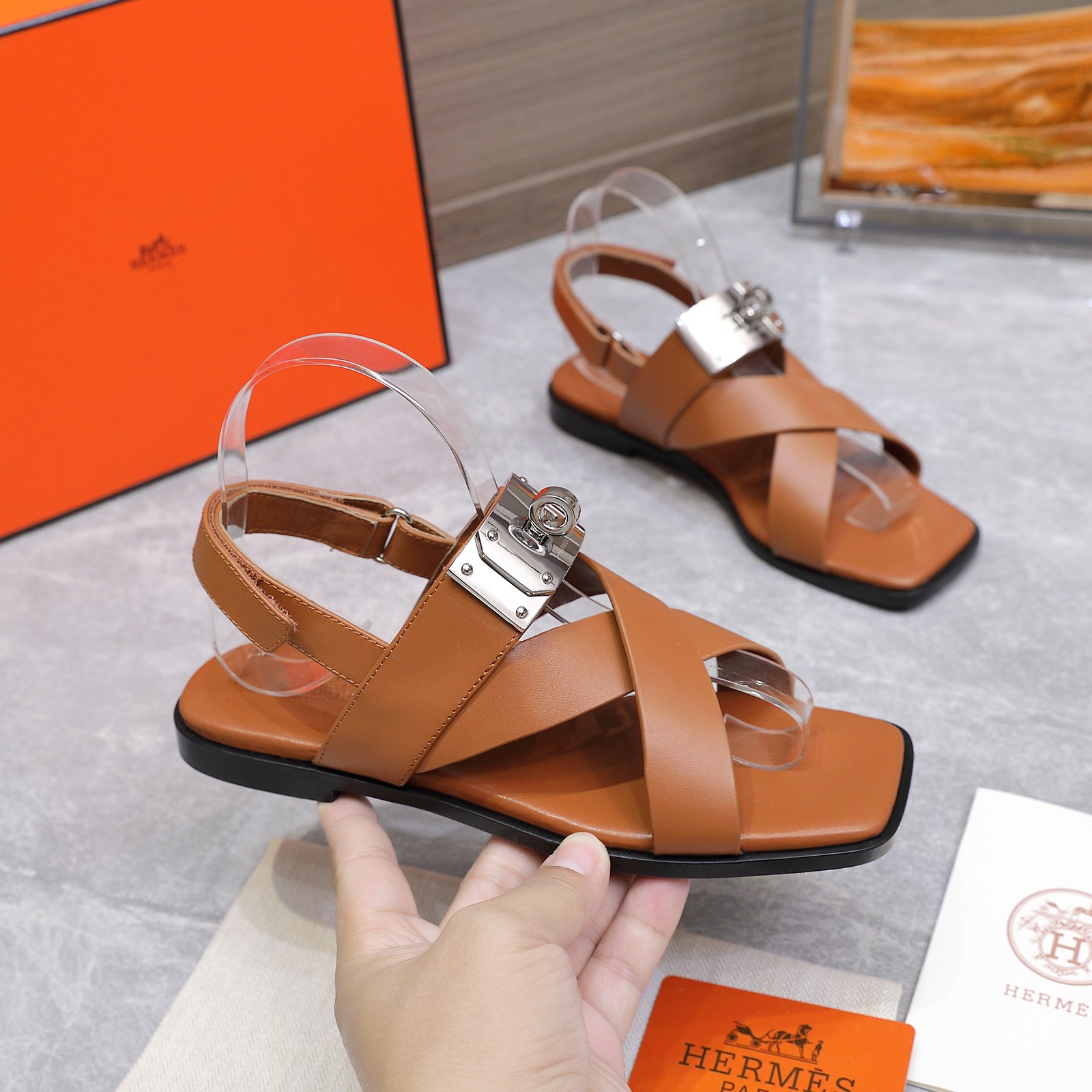 Hermes Classic Kelly Buckle Sandals Retro Exotic Style Fashionable 2 a1745132436092 4876