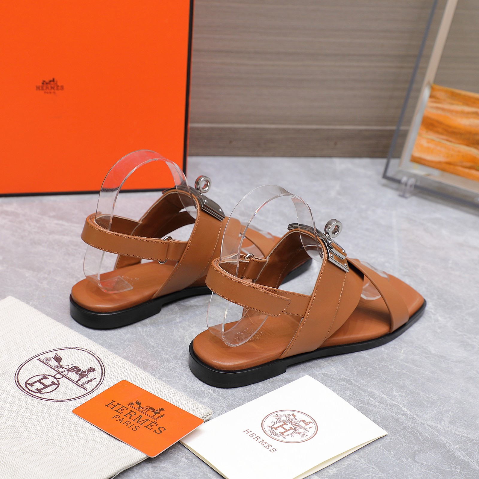 Hermes Classic Kelly Buckle Sandals Retro Exotic Style Fashionable 6 a1745132437134 0321