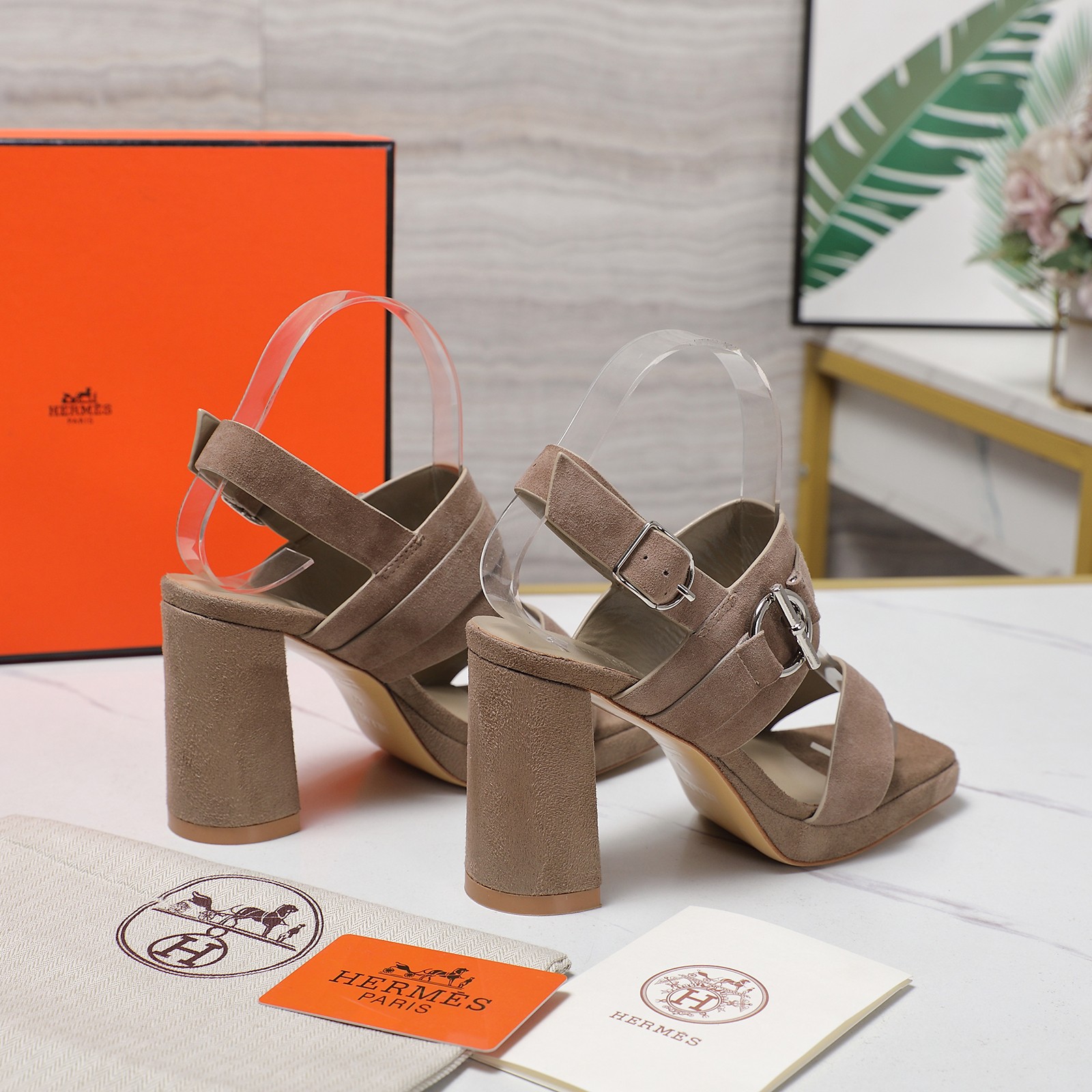 Hermès Women's Suede Heeled Sandals Ankle Strap Platform Block Heel Shoes 5 a1745243166802 6312