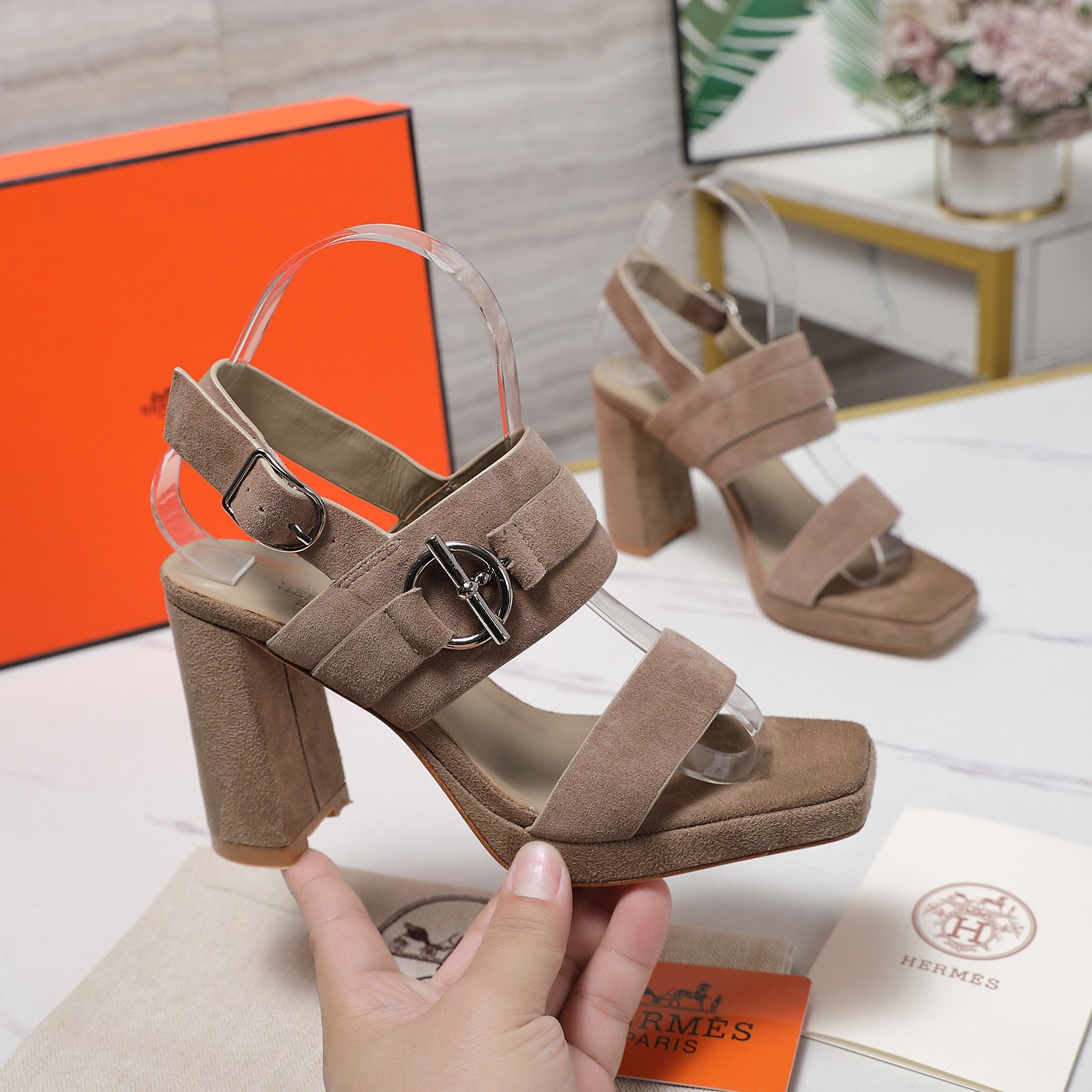 Hermès Women's Suede Heeled Sandals Ankle Strap Platform Block Heel Shoes 2 a1745243167748 8657