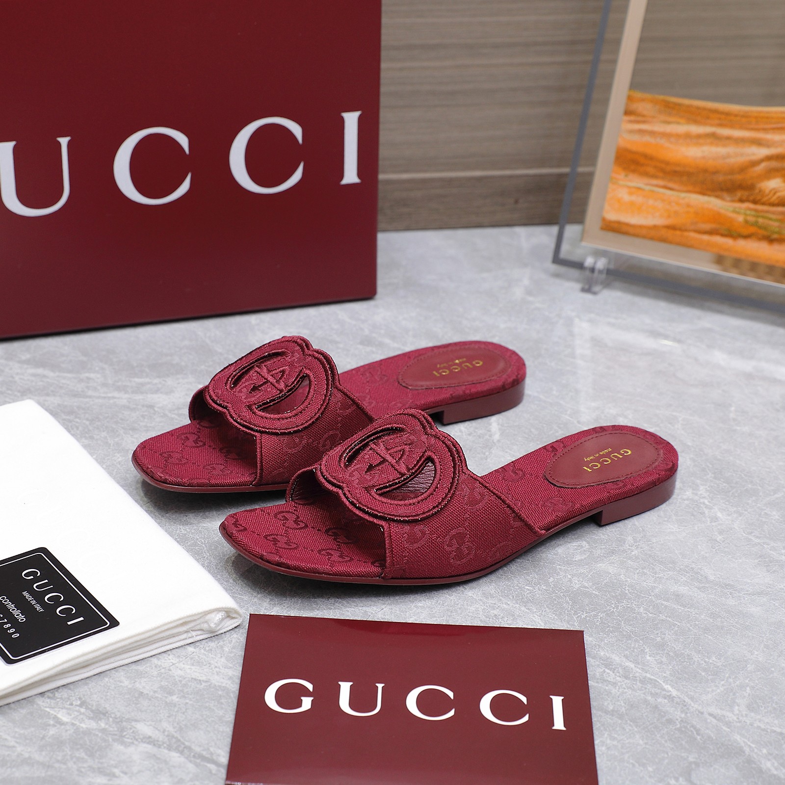 NO:246949,GUCCI high-quality GG hollow square head flat-slippers!  Candy color GG boutique slippers, the original counter model is carefully crafted, and the classic is created ingeniously!  Drawing inspiration from the 1970s collection design that injected glory into the brand, the interlocking double G hollowing is renovated in this candy-colored G G canvas slipper with extra-large hollowed-out details!  Fabric 5D laser-cut imported canvas double GG hollowed out inner and footbed top layer sheepskin, foot comfort level exceeds all similar products in the market!  Soles imported from Italy Size35-43 (40.41.42.43 Custom made without return or replacement), slippers, gucci, slippers, sheepskin, Leather soles19860909GUCCI高品质GG镂空方头平底拖鞋！糖果色GG精品拖鞋,专柜原版开模精心制作,匠心铸造经典！从为品牌注入荣光的20世纪七十年代典藏设计中汲取灵感,互扣式双G镂空在这款糖果色G G帆布拖鞋以超大镂空镶边细节焕新呈现！ 面料 5D激光切割进口帆布双GG镂空 内里、垫脚头层羊皮,脚感舒适程度超乎市场所有同类产品！ 鞋底意大利进口真皮大底  Size35-43(40.41.42.43定做不退不换）,拖鞋,gucci,slippers,sheepskin,Leather soles,Women's Shoes