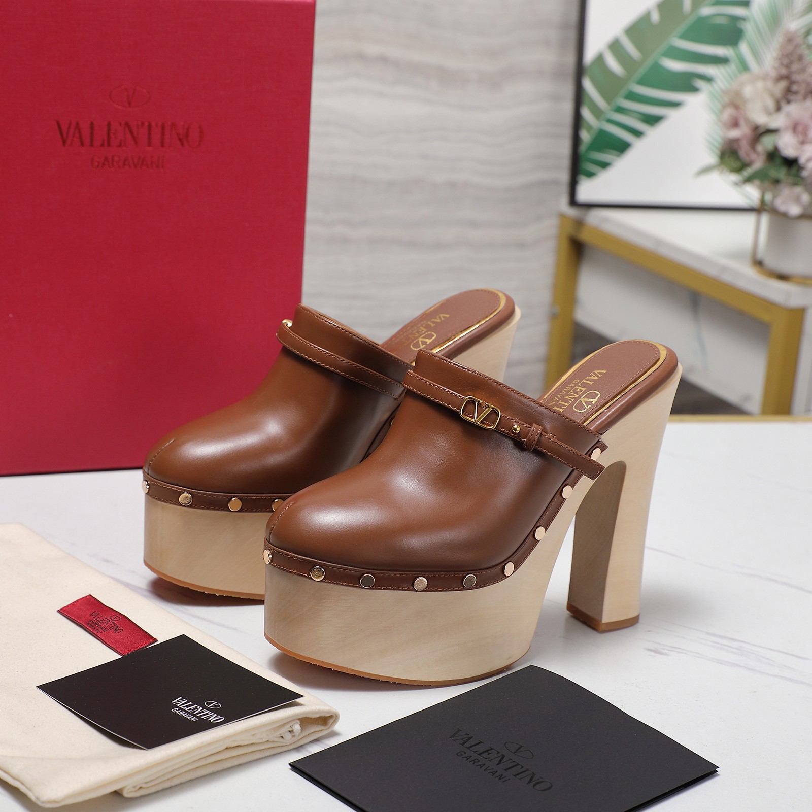 Valentino Platform Mule: Italian Craftsmanship, Modern Aesthetic Sandal 9 a1745949235960 0416