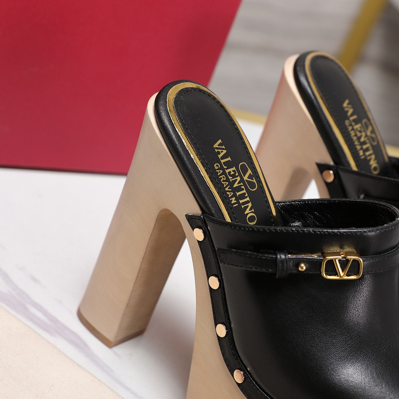 Valentino Garavani Platform Wooden Heeled Mules - Italian Craftsmanship 9 a1745949267749 1480