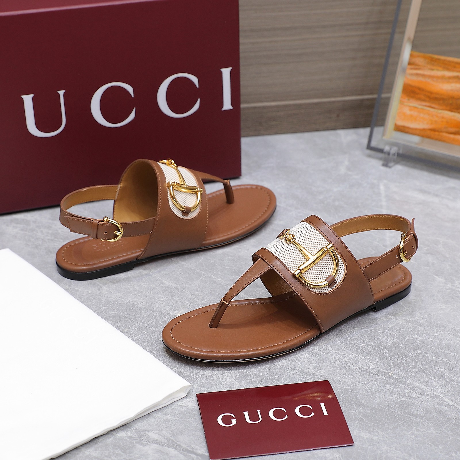 Gucci Women's Thong Sandals With Horsebit Detail - Stylish Summer Footwear 5 a1746344301336 8478