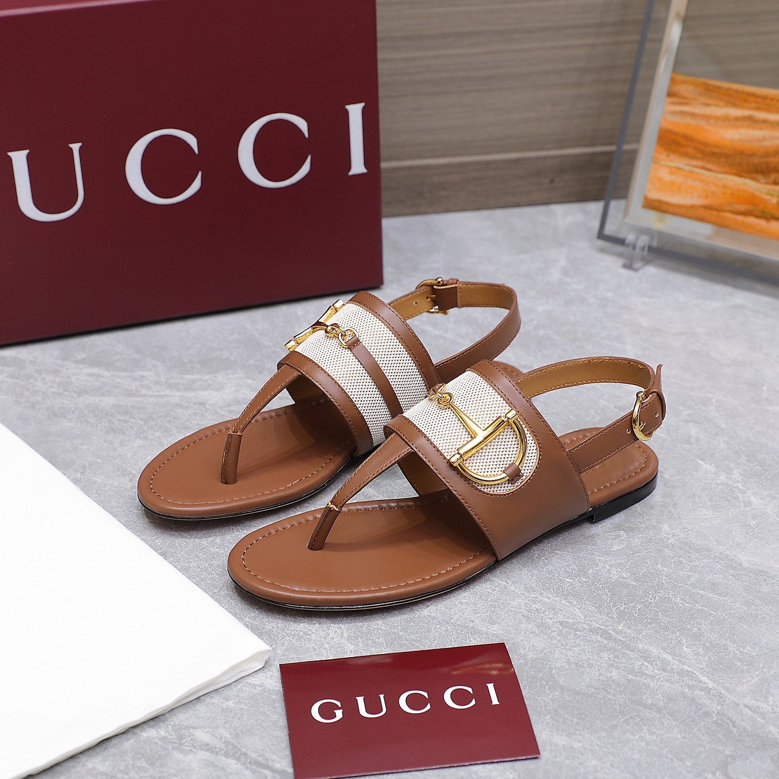 Gucci Women's Thong Sandals With Horsebit Detail - Stylish Summer Footwear 4 a1746344301340 5315
