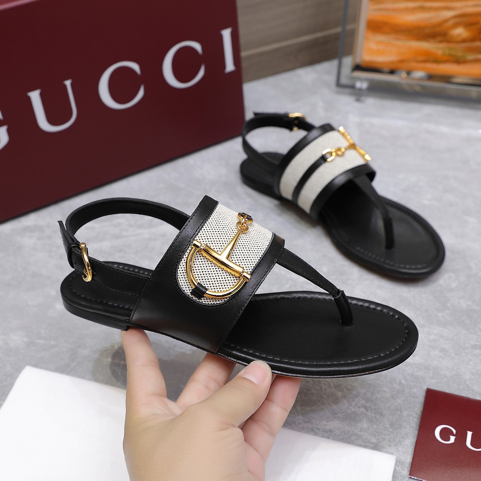 Gucci Women's Thong Sandals with Horsebit Detail - Stylish Summer Footwear 2 a1746344380952 7751