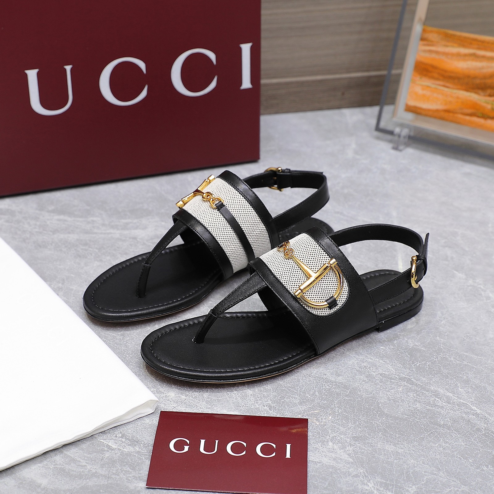 Gucci Women's Thong Sandals with Horsebit Detail - Stylish Summer Footwear 5 a1746344380993 5278