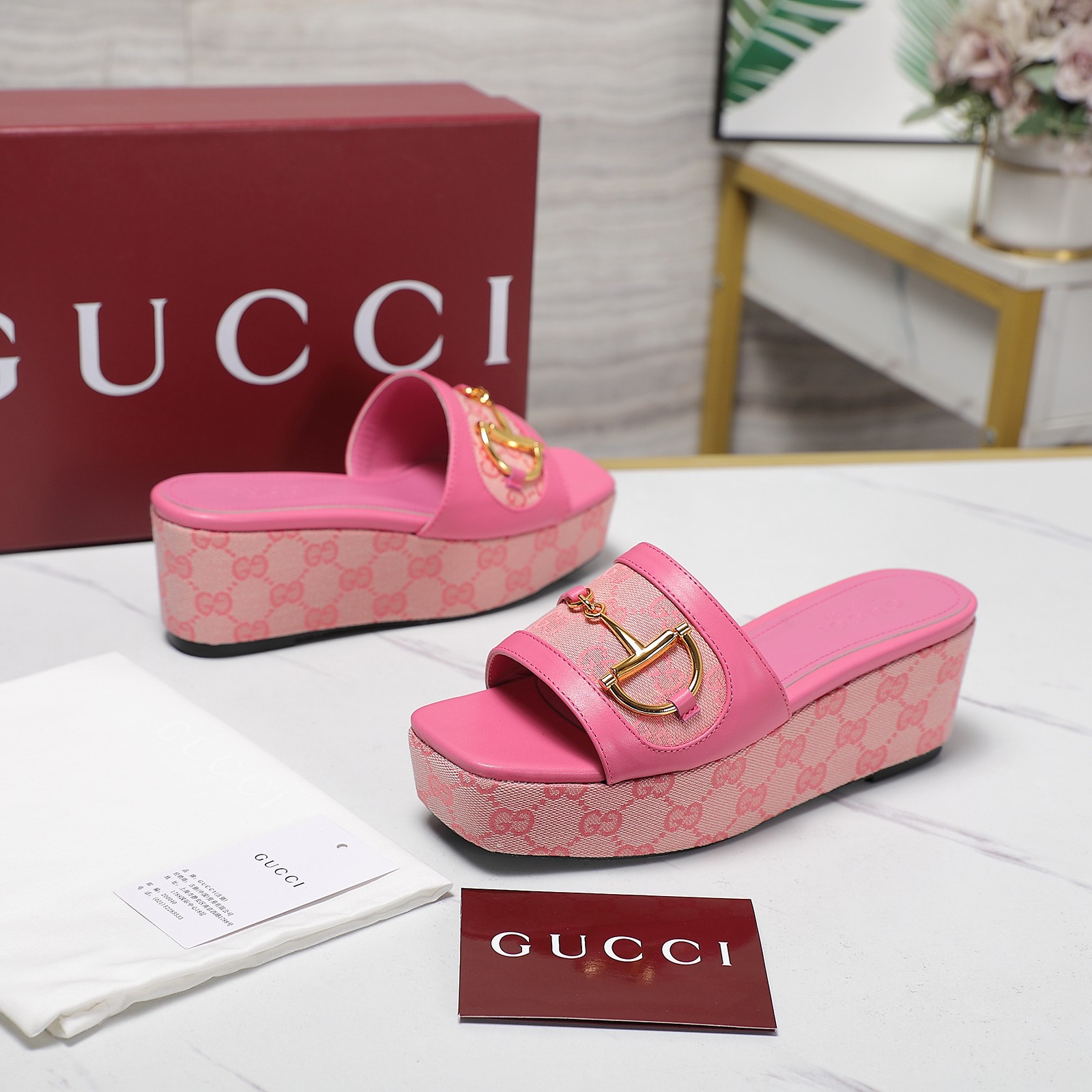 Gucci Early Spring 2025 D-Chain Platform Wedge Sandals - Pink 3 a1746344838727 4541